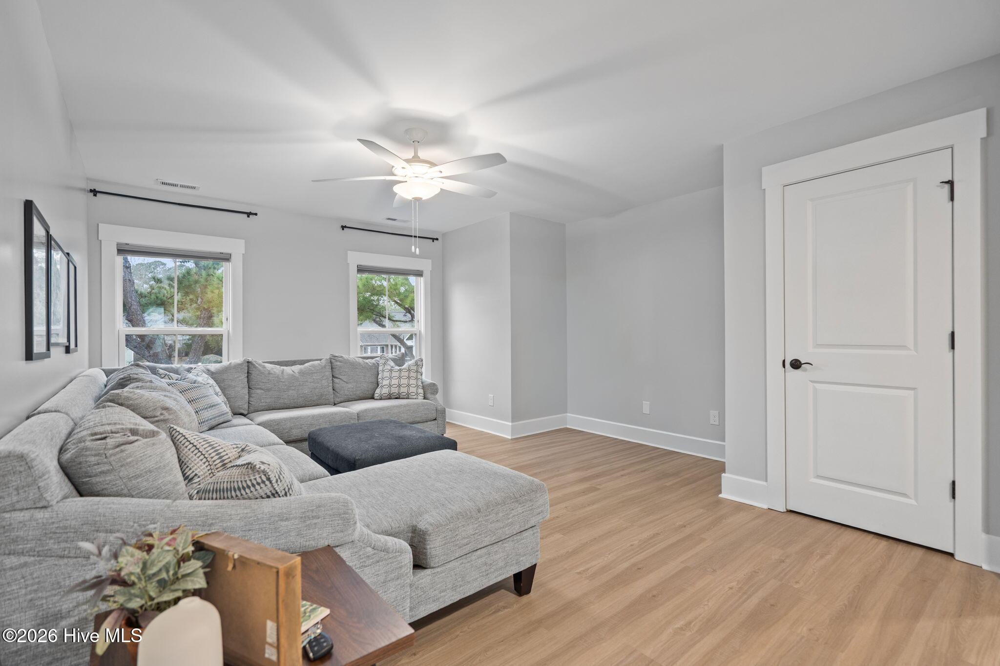 100549684 | Photo 21