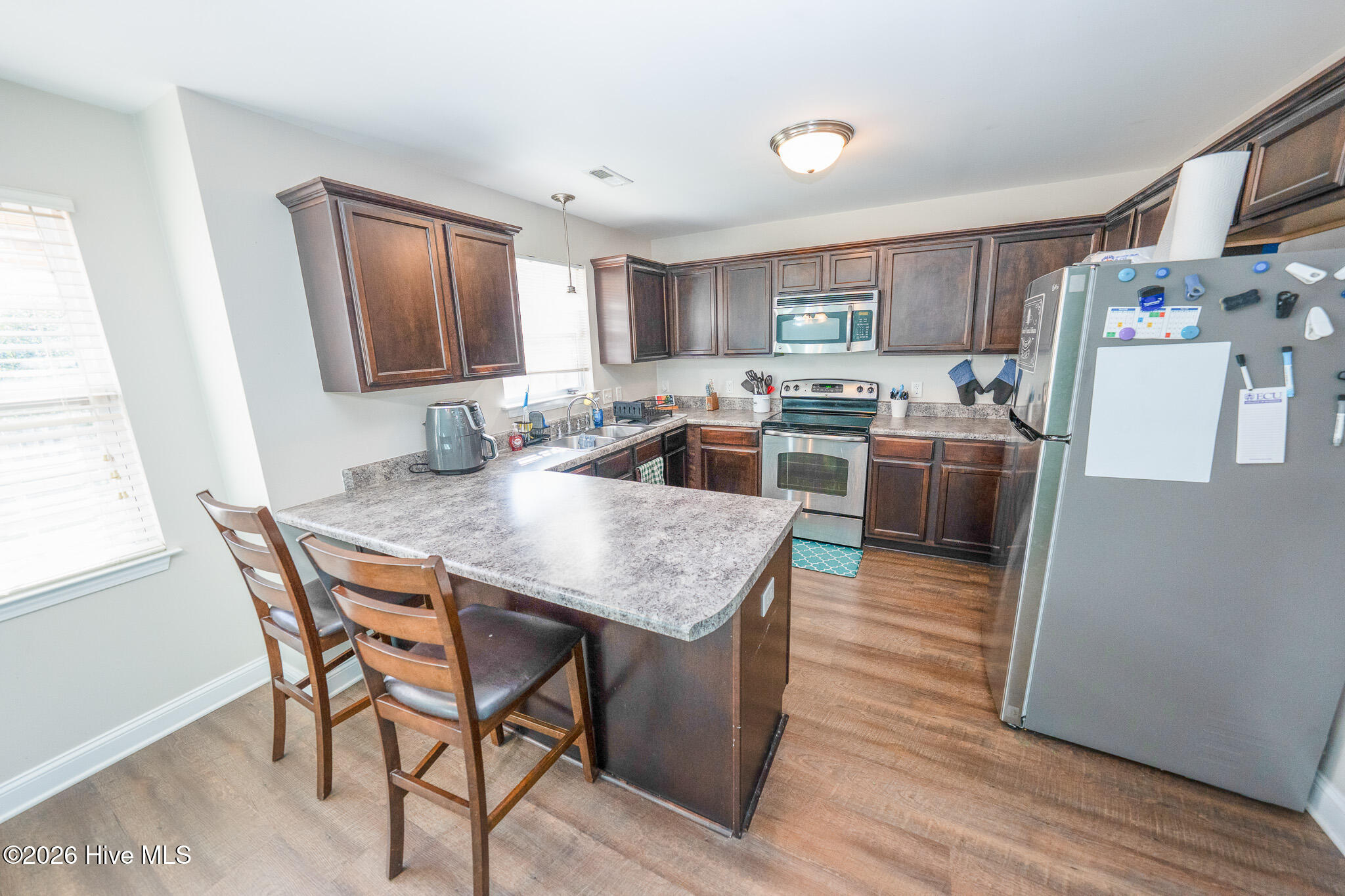 100561361 | Photo 13