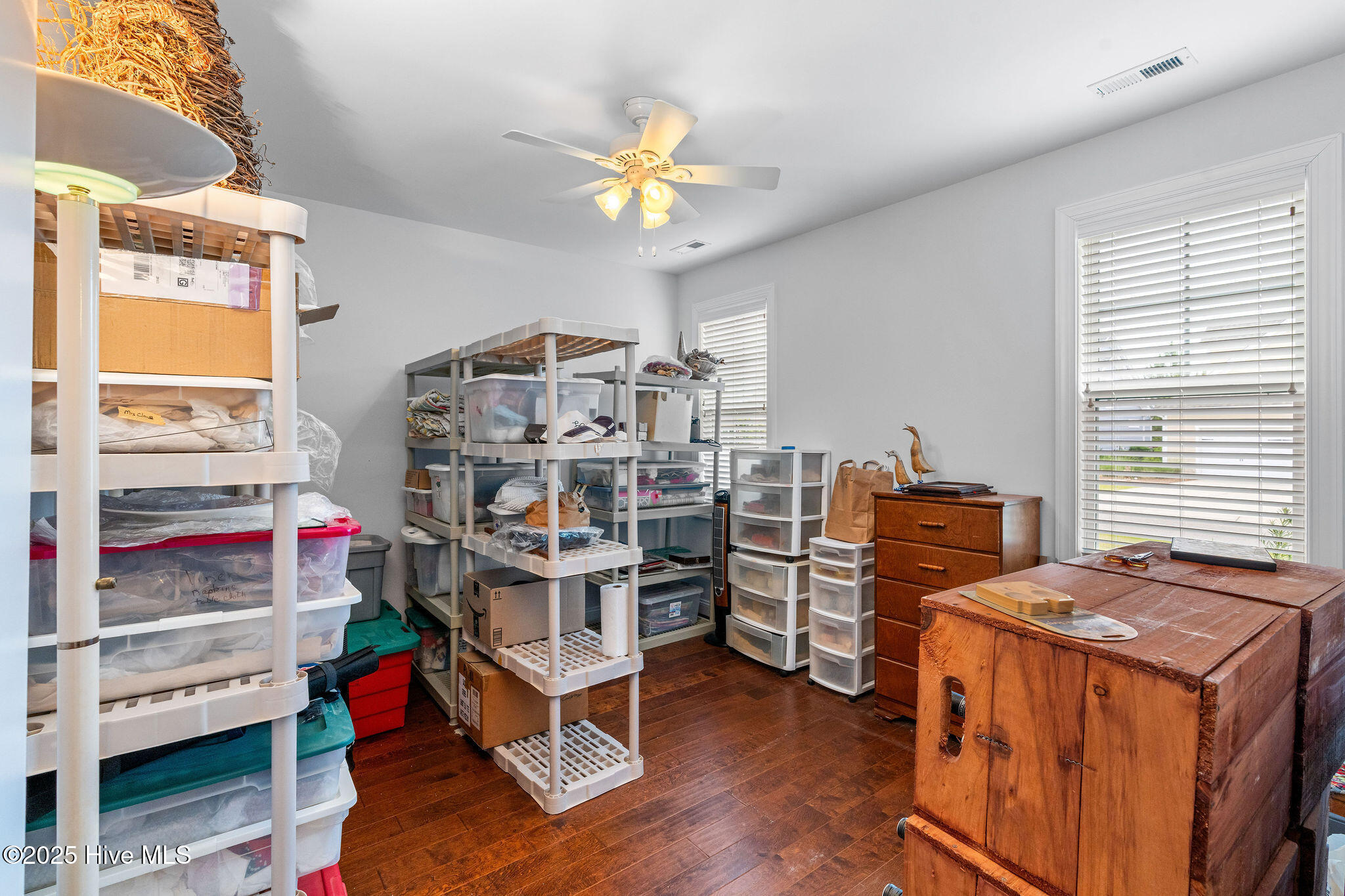 100518693 | Photo 34