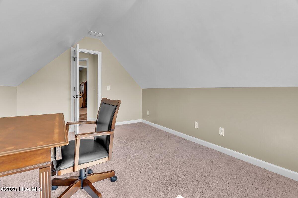 100558993 | Photo 42