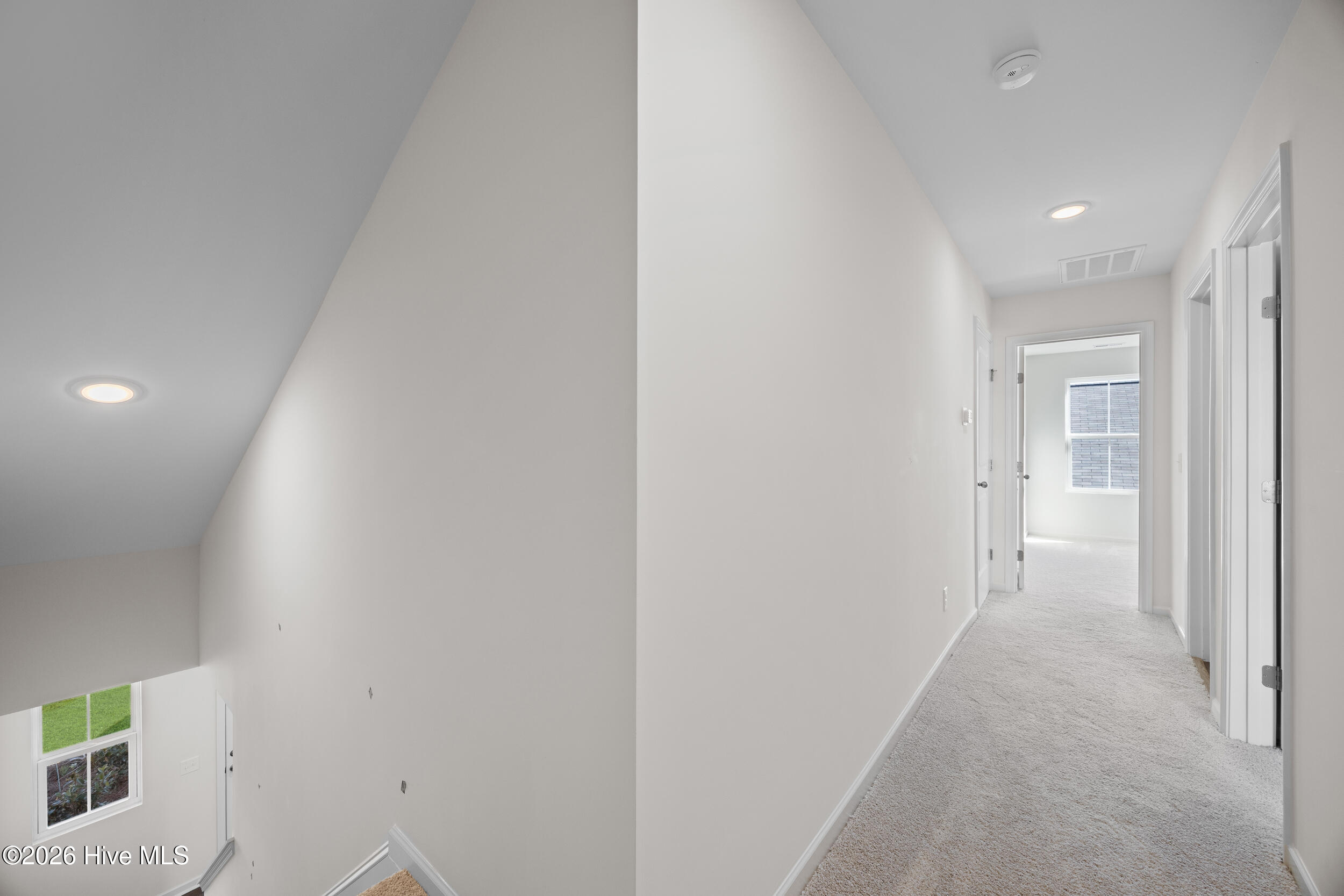 100566322 | Photo 18