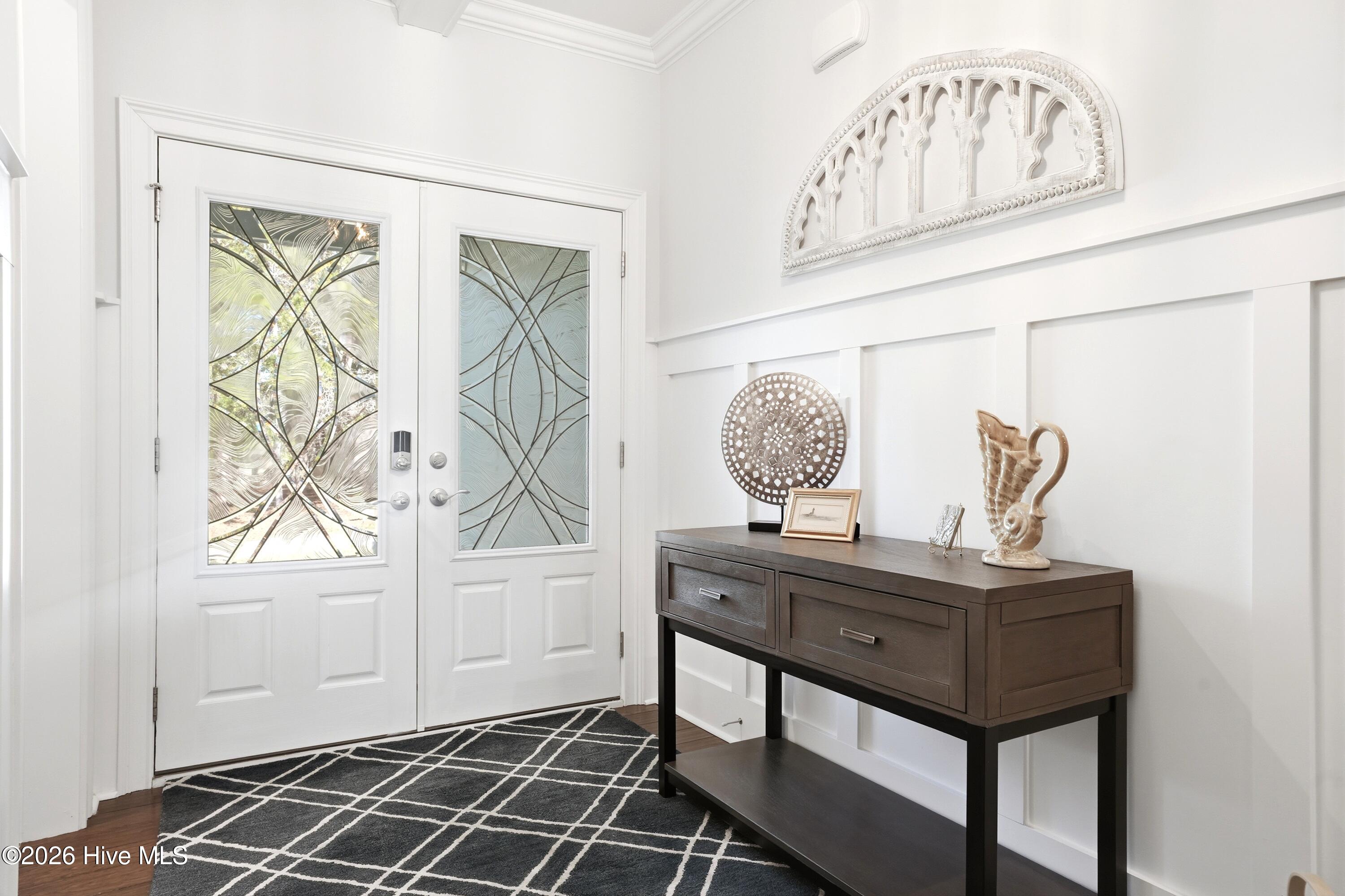 100561923 | Photo 11