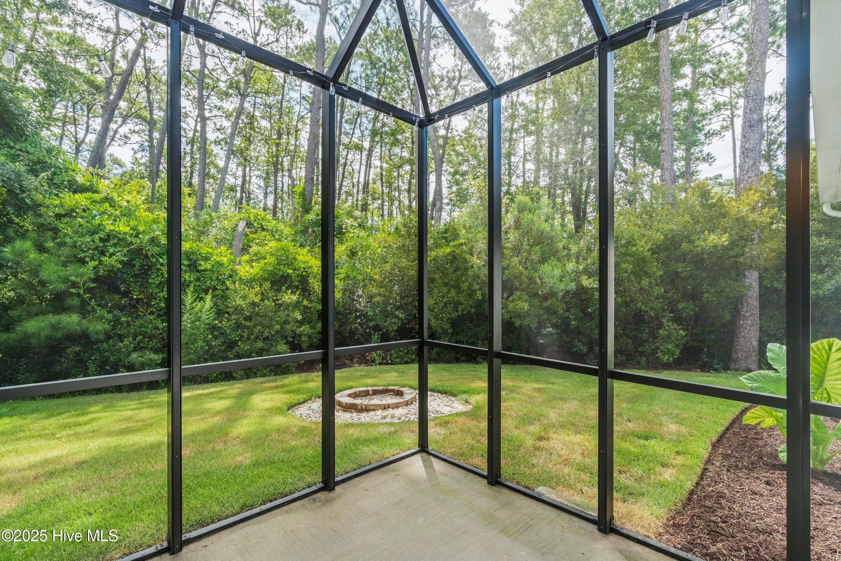 100522432 | Photo 62