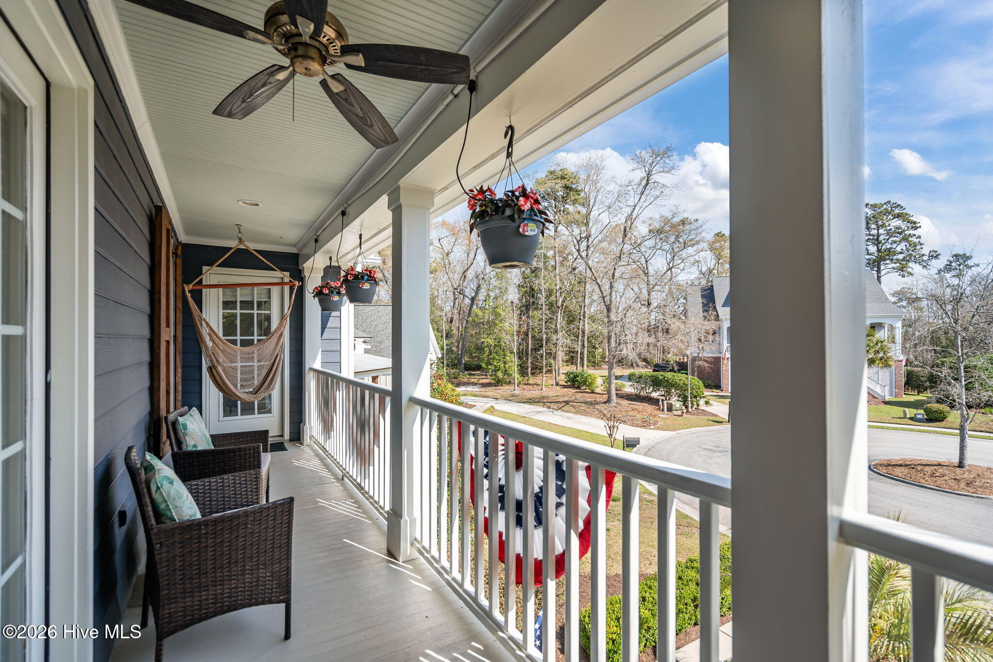 100558243 | Photo 45