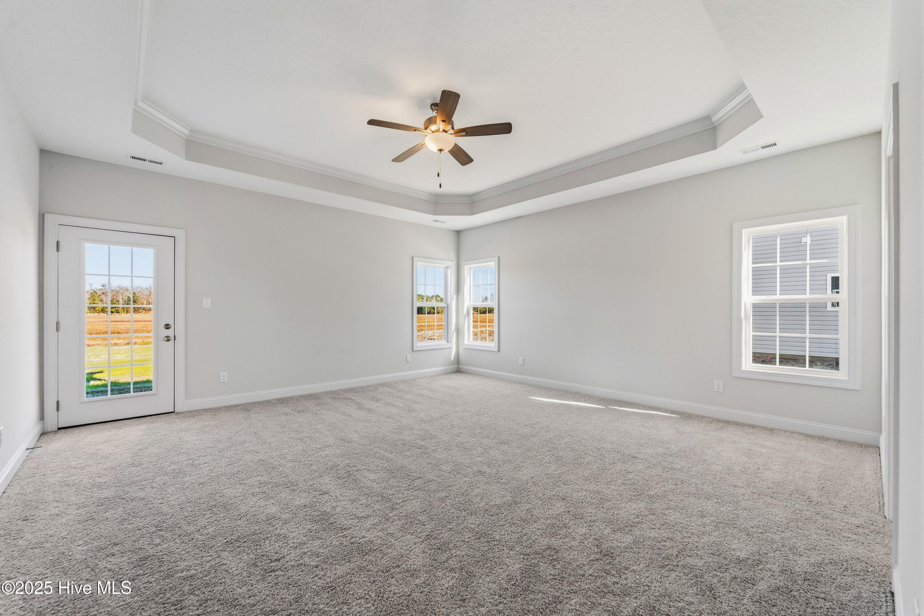 100507168 | Photo 22