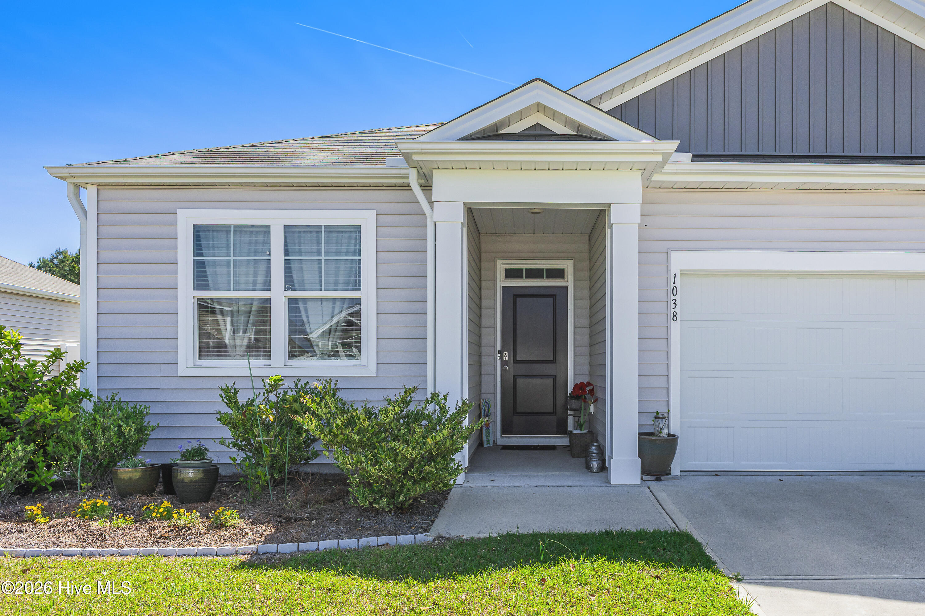 100566336 | Photo 13