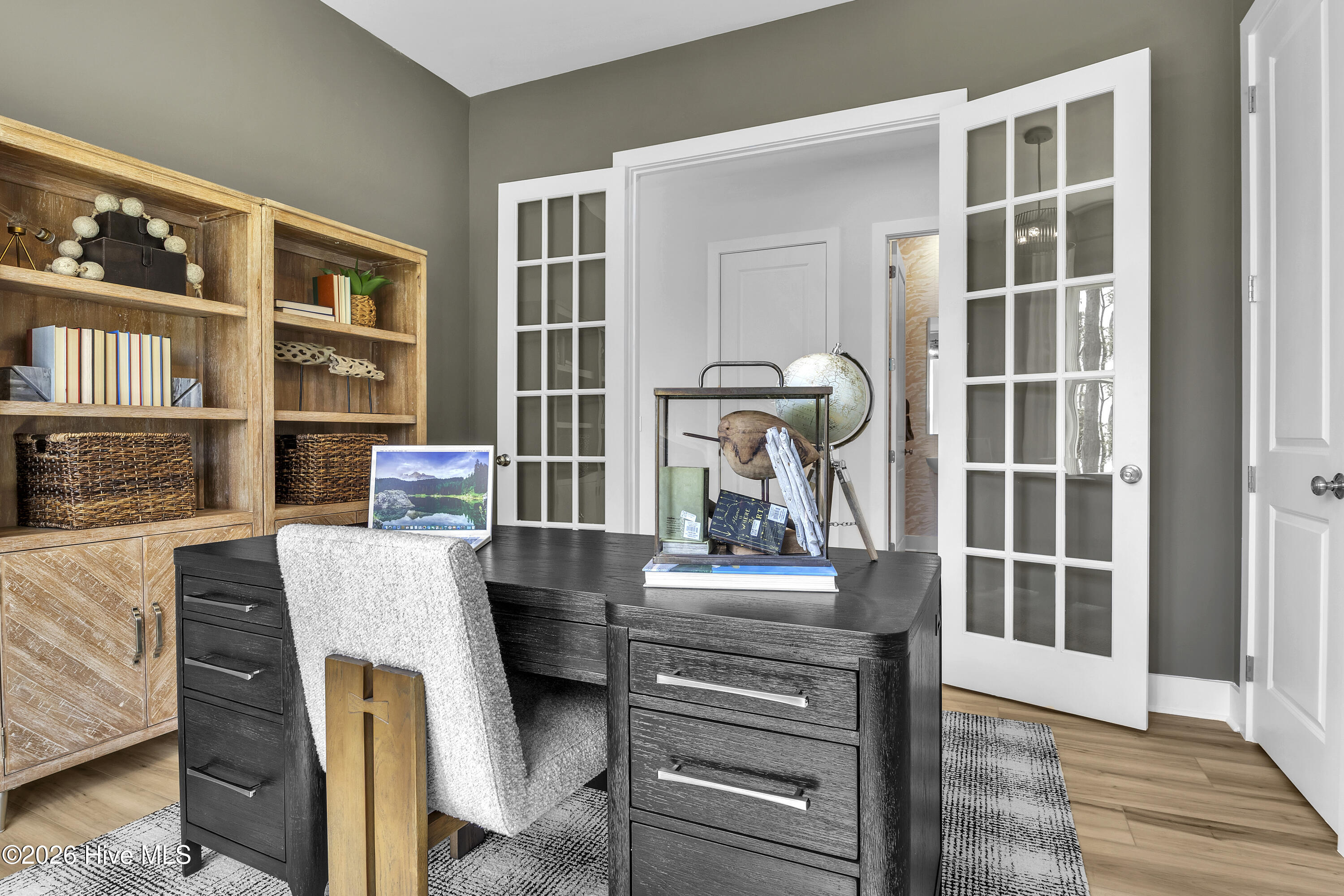 100553616 | Photo 27