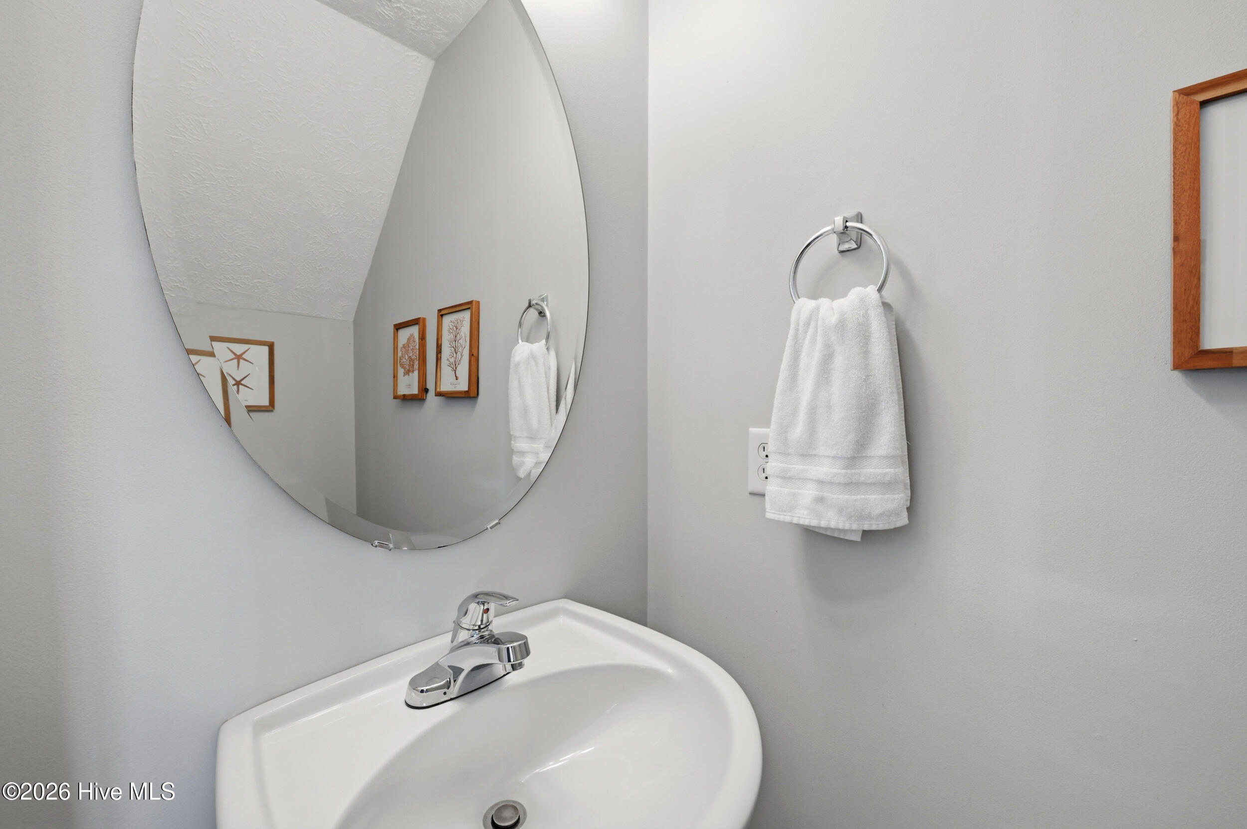 100565799 | Photo 13