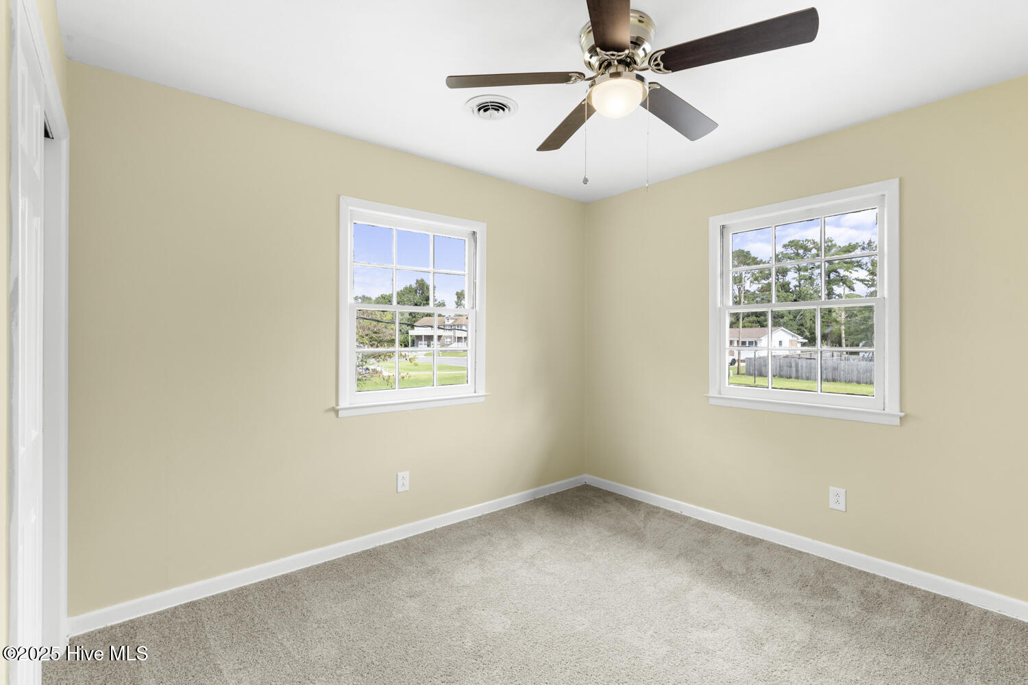 100534316 | Photo 30