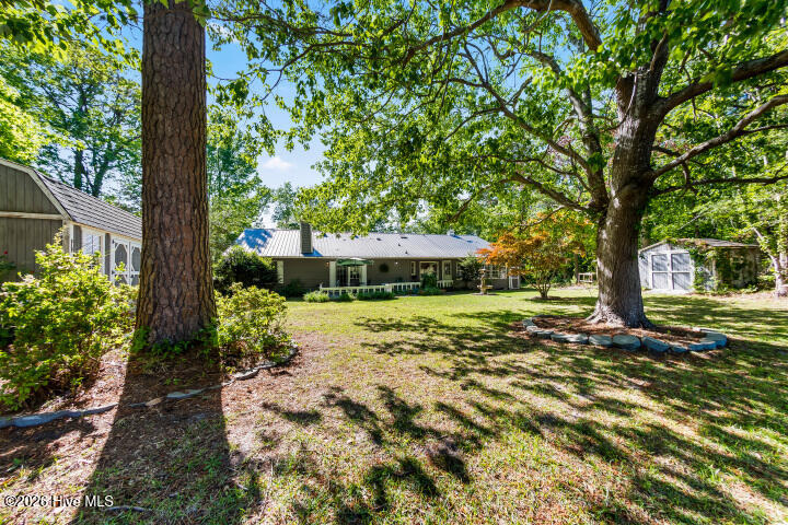 519 Country Club Drive W,Arapahoe