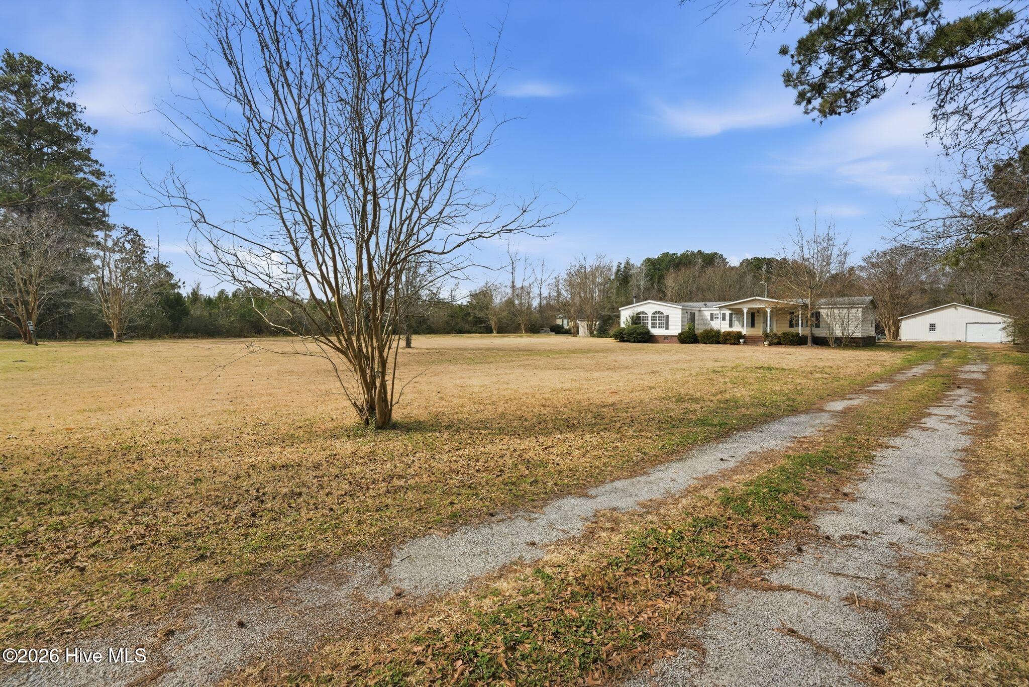 100556115 | Photo 25