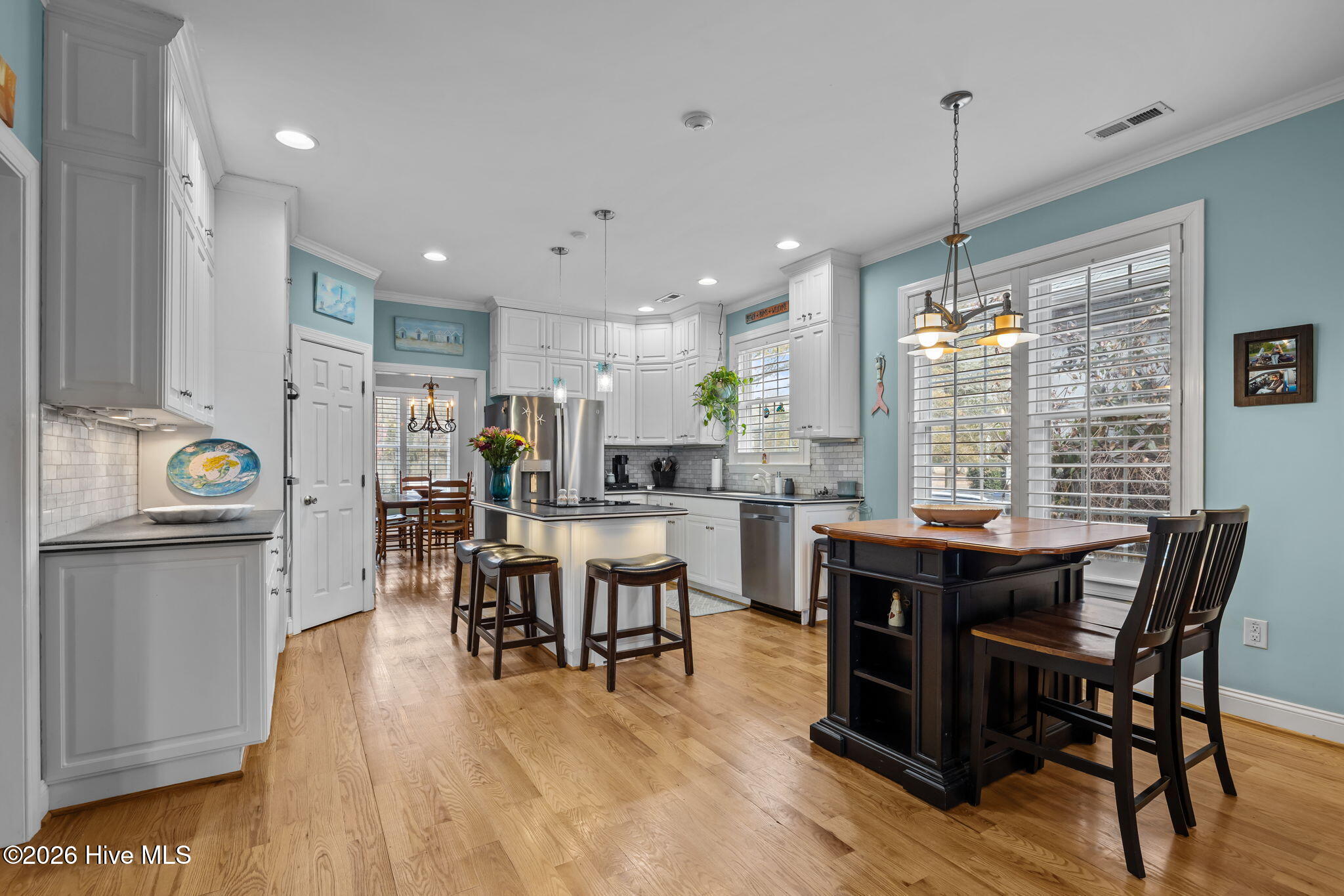 100555353 | Photo 23