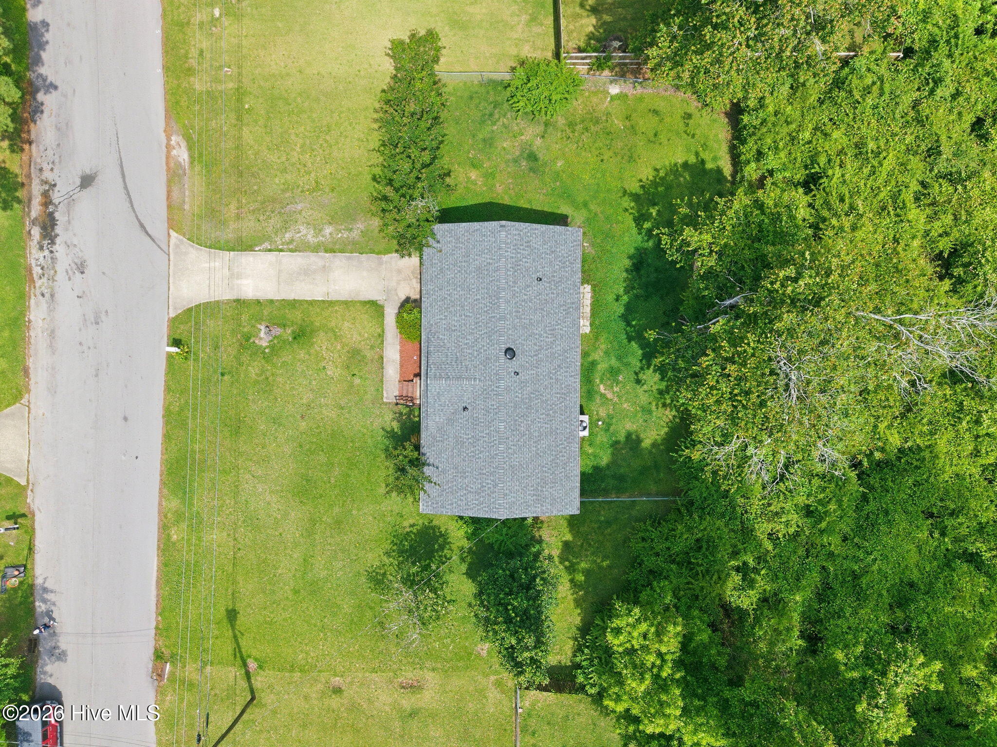 100574026 | Photo 41