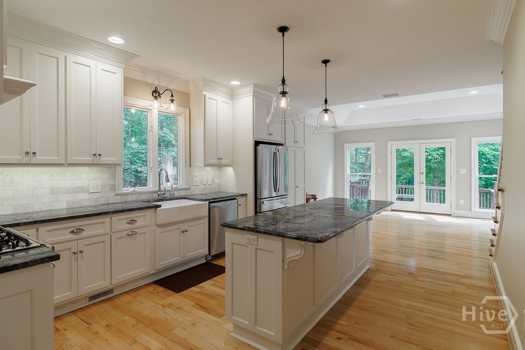 1450 Spartan Lane