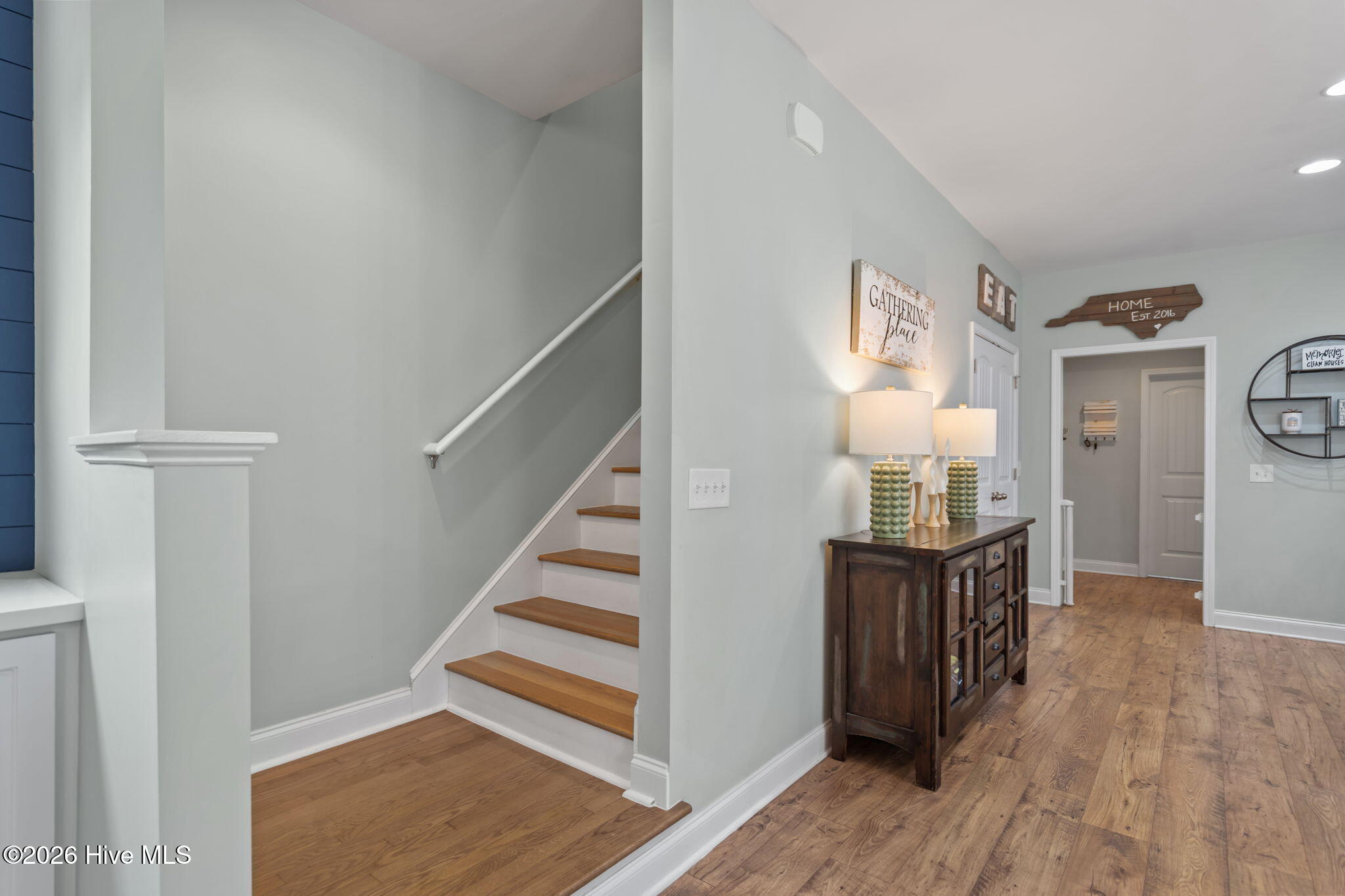 100558672 | Photo 29