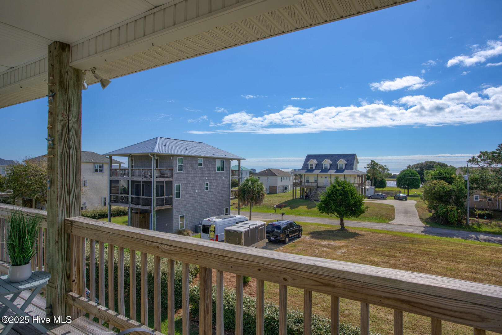 100535257 | Photo 46