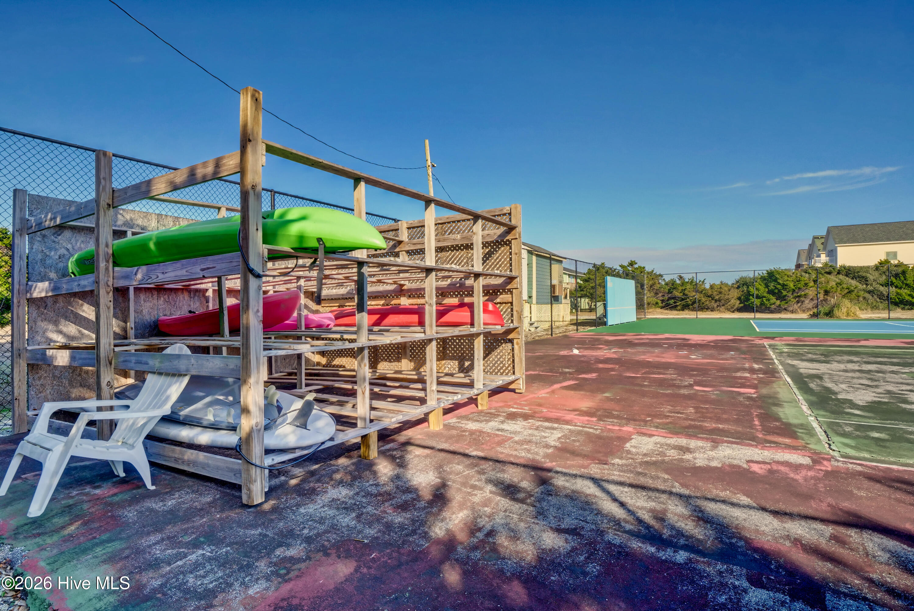 100563794 | Photo 32