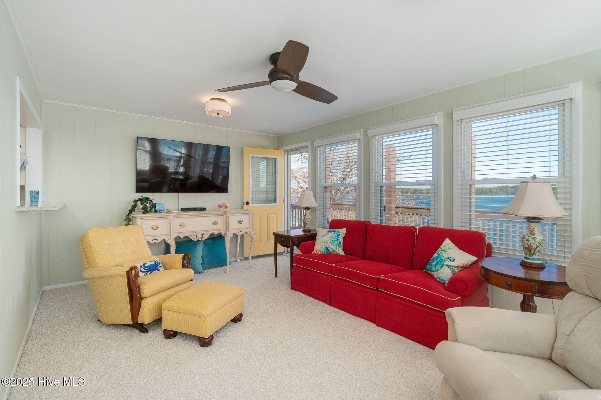 100557510 | Photo 13