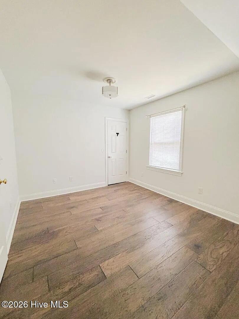 100570662 | Photo 17