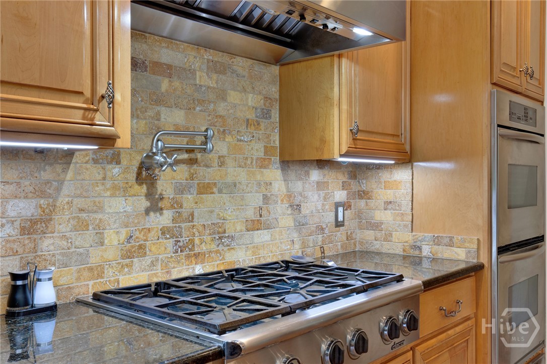 Gourmet Kitchen