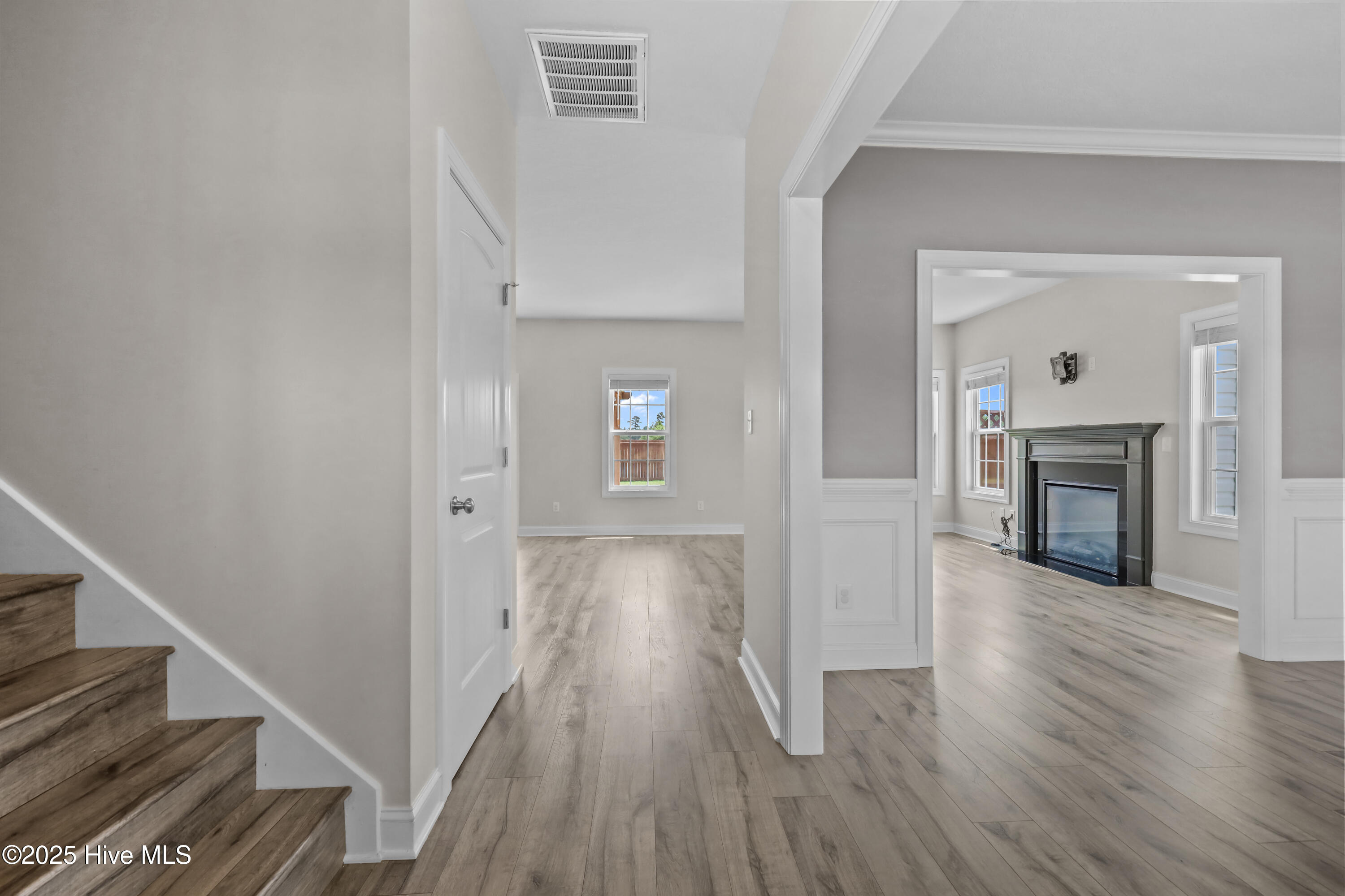 100516822 | Photo 12