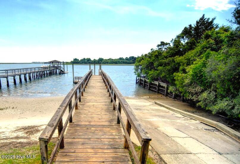 100554088 | Photo 72