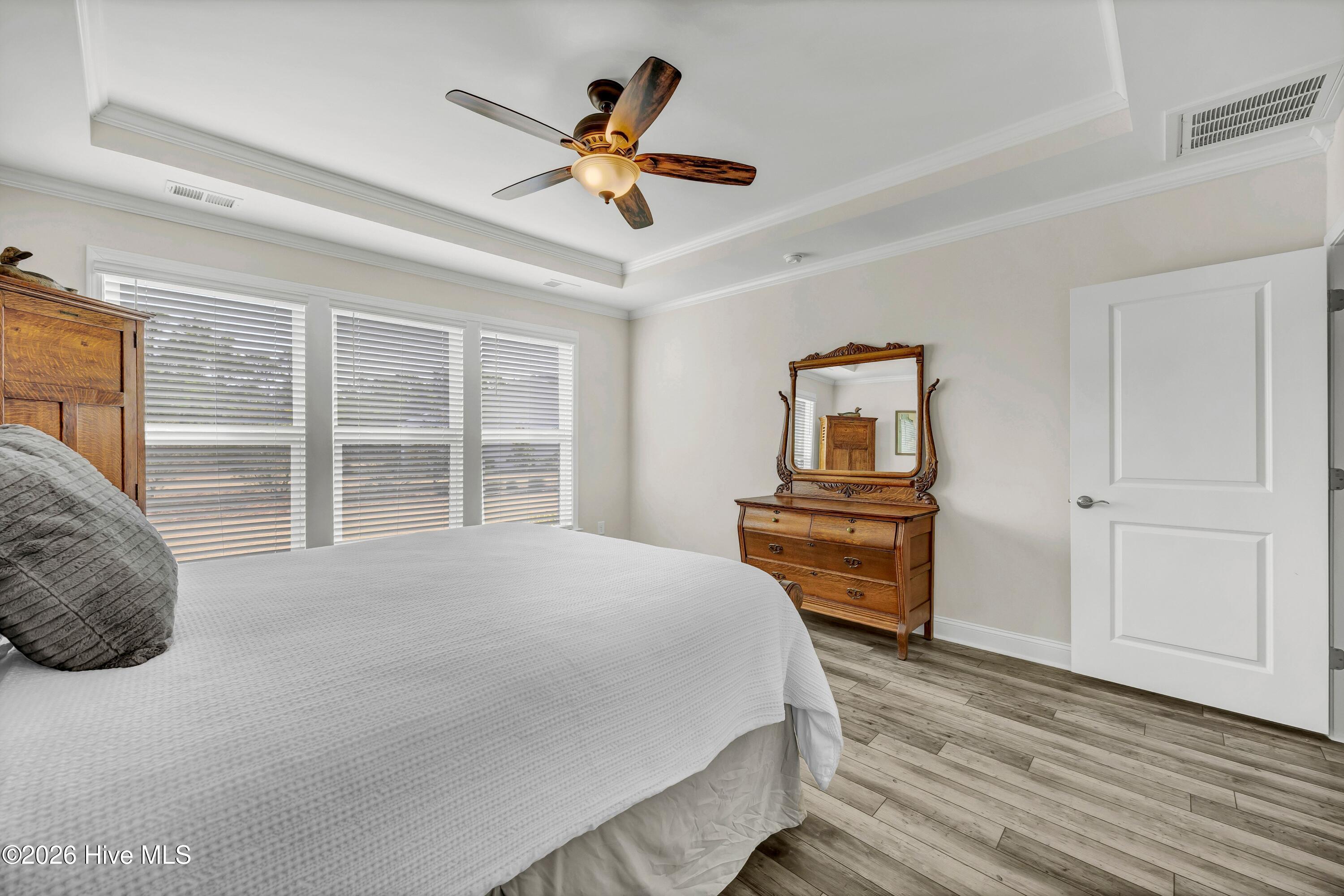 100552625 | Photo 81