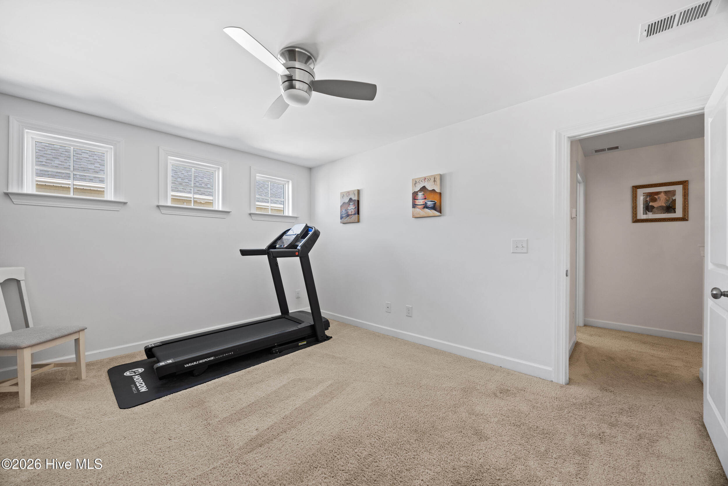 100555431 | Photo 30