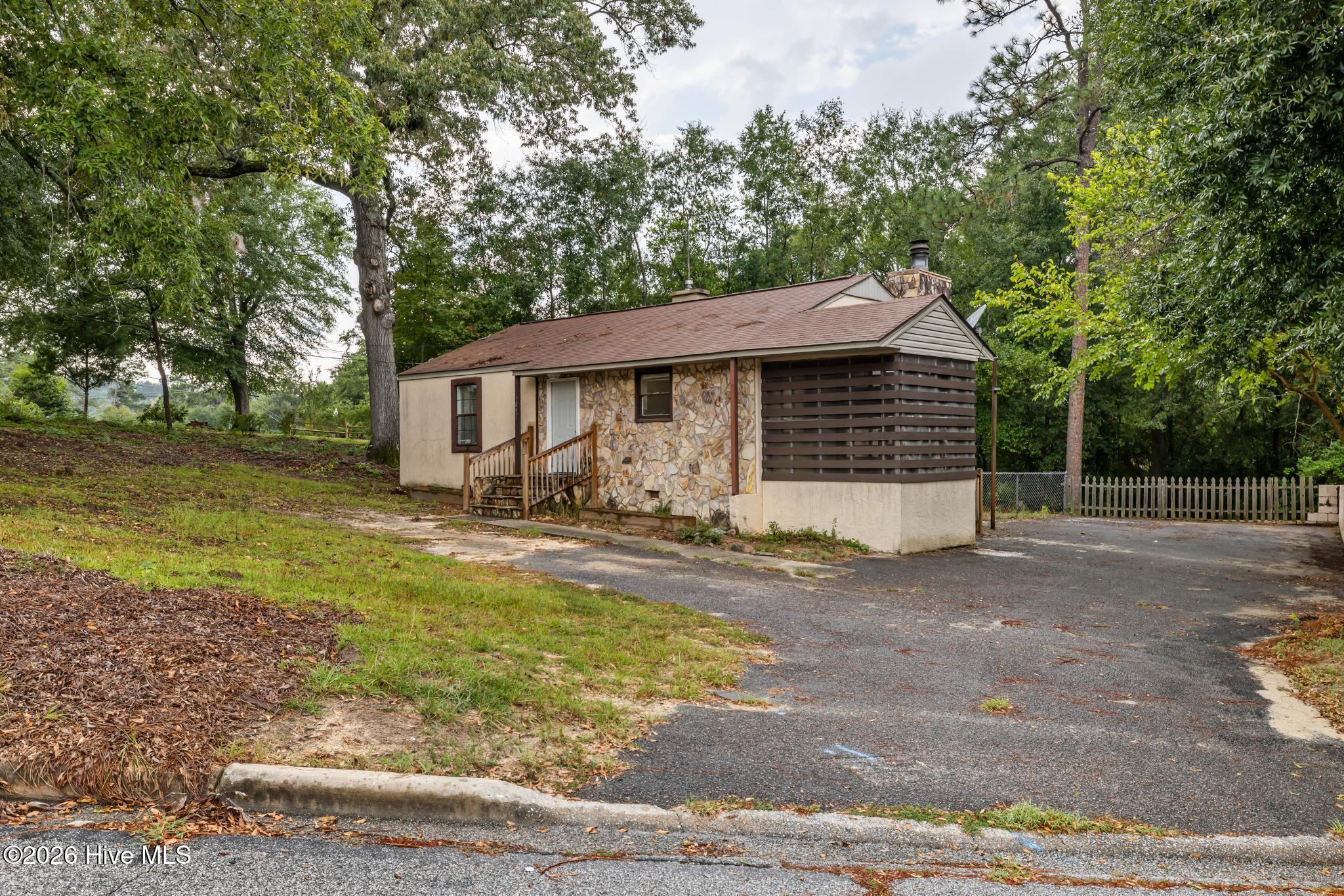 Photo 3 of Single family home for sale at 2847 Thomas Ln, Augusta, GA 30906 | MLS# 100604335 | Listing updated on 2026-09-17