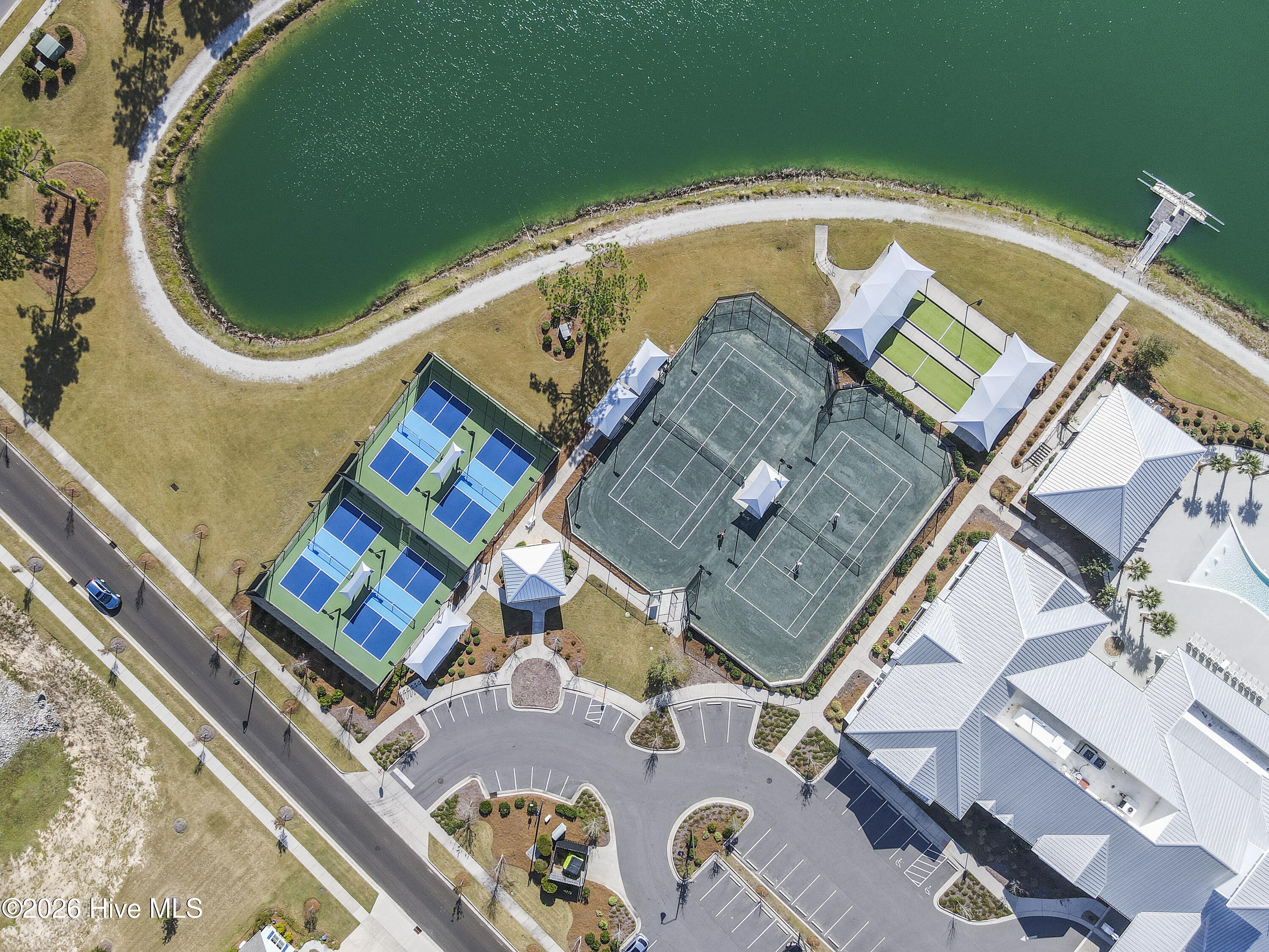 100553479 | Photo 43