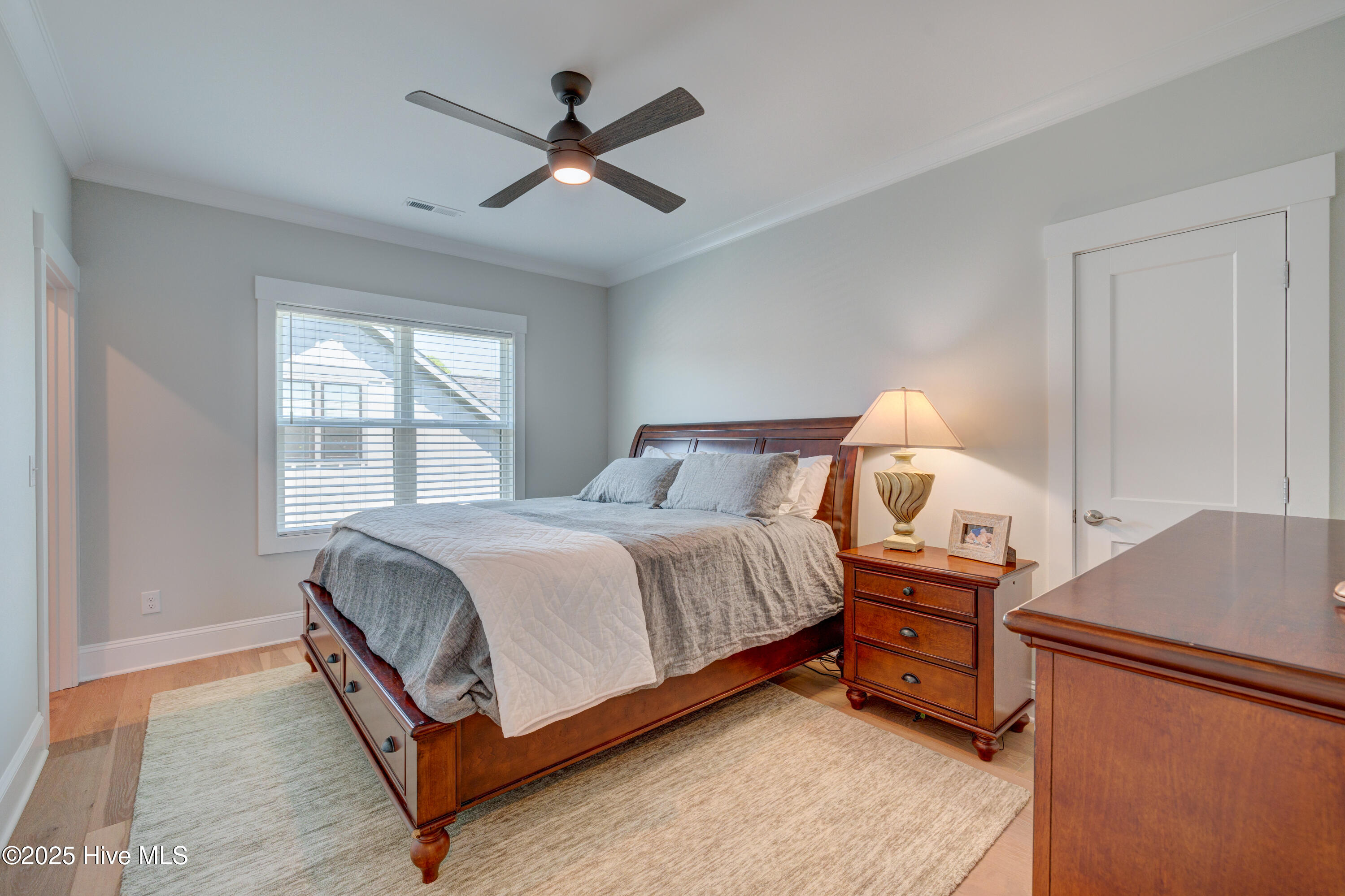 100531036 | Photo 34