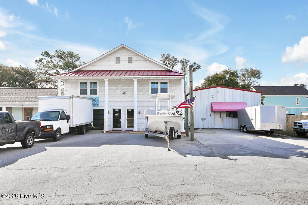 100553485 | Photo 11