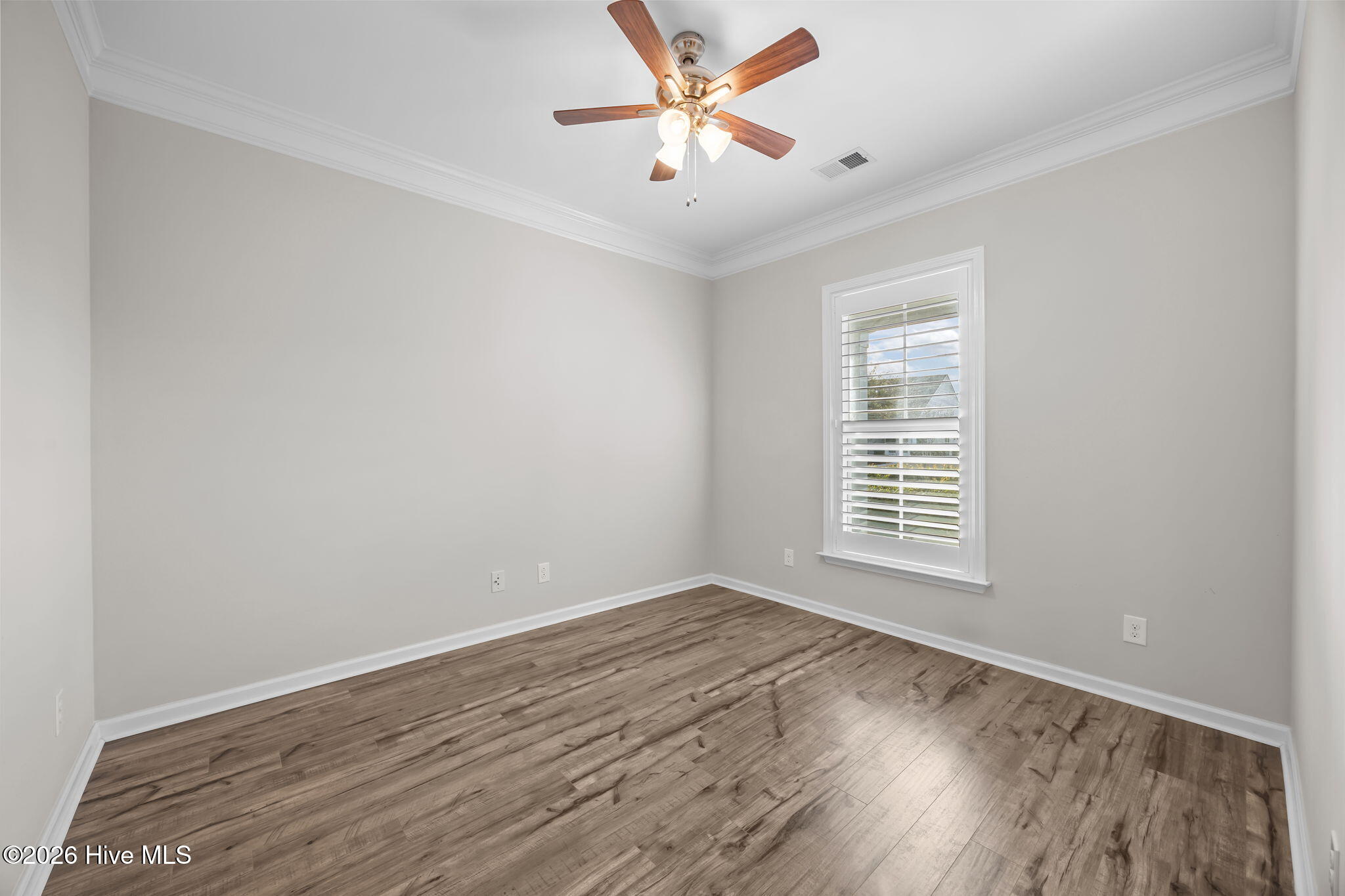 100552007 | Photo 26