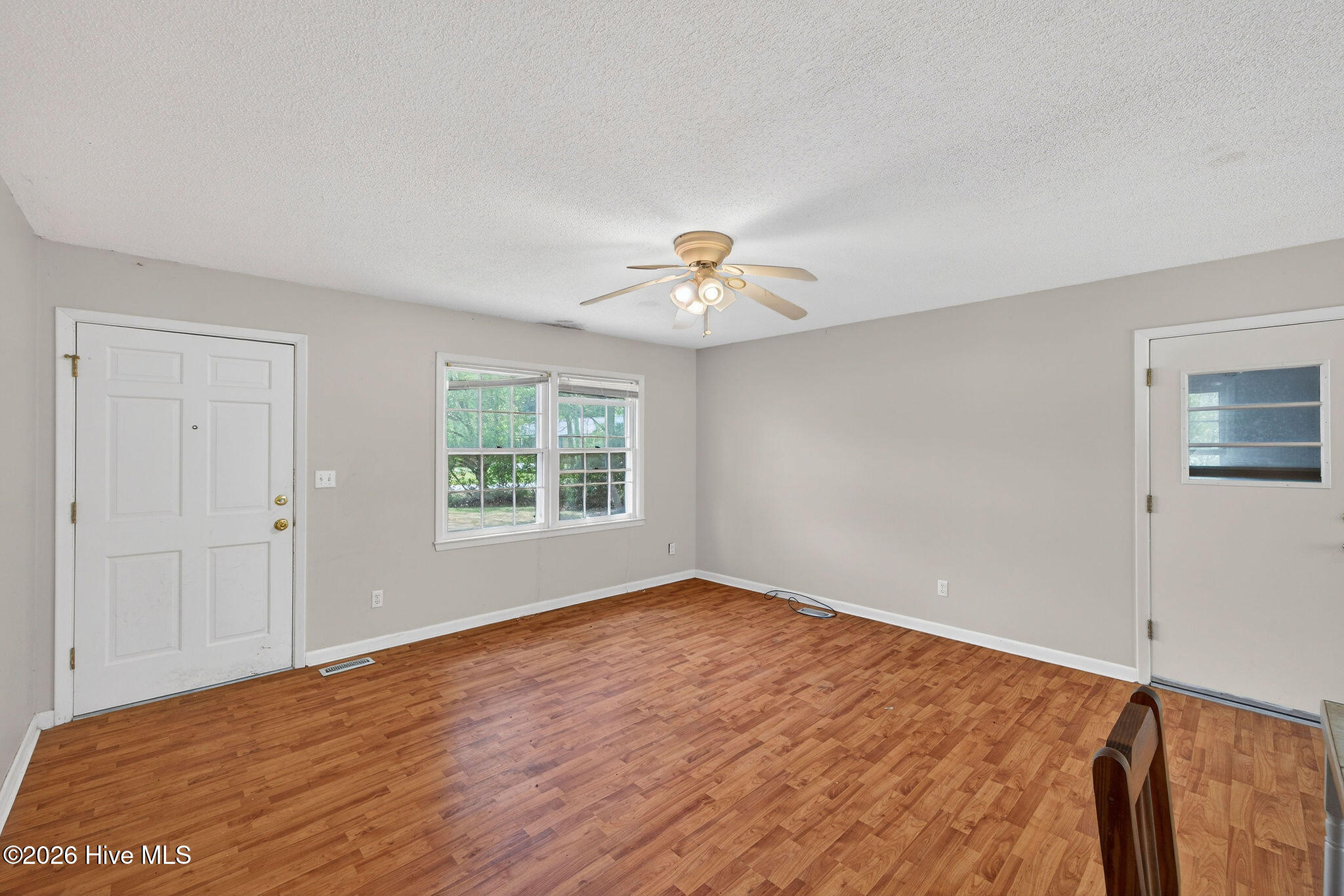703 E Kristi Circle, Burgaw, NC 28425 – photo 3: 703KristiCircle-18