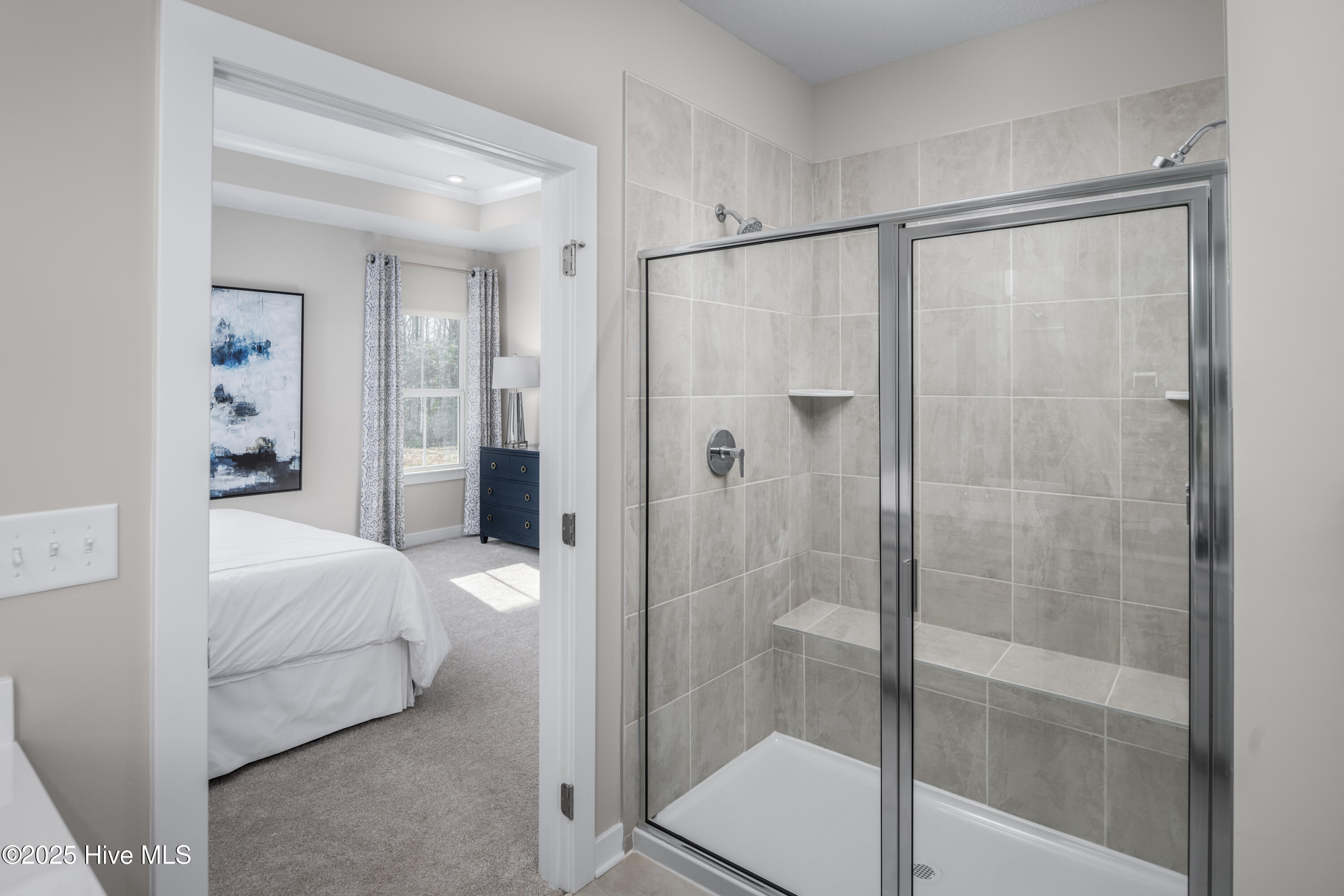 100548766 | Photo 13