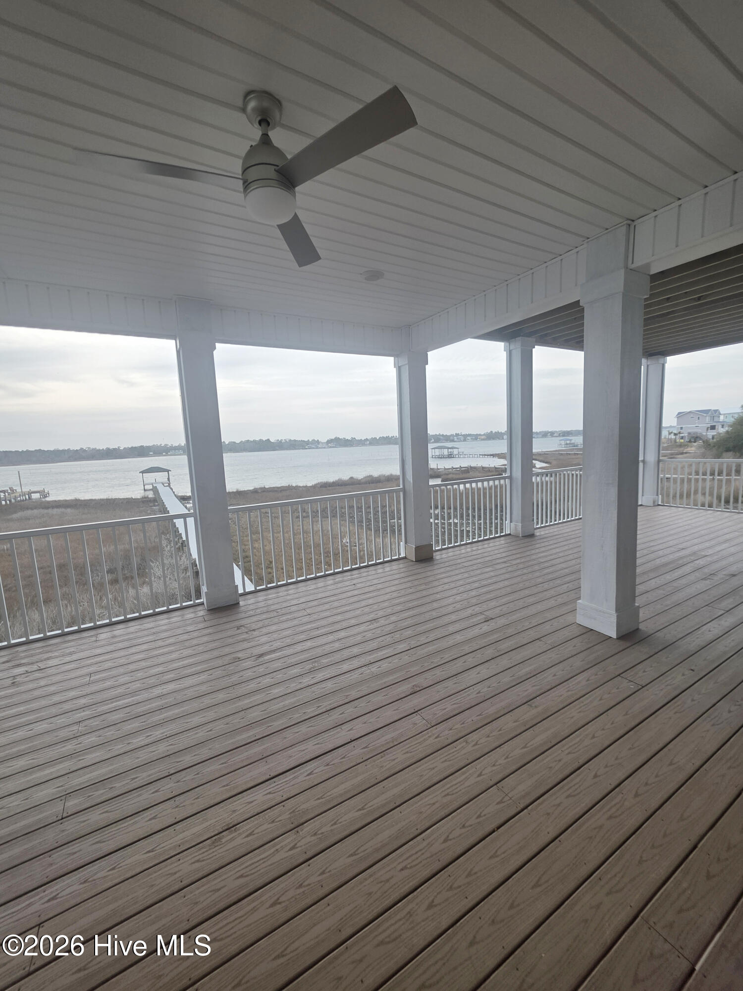 100535825 | Photo 25