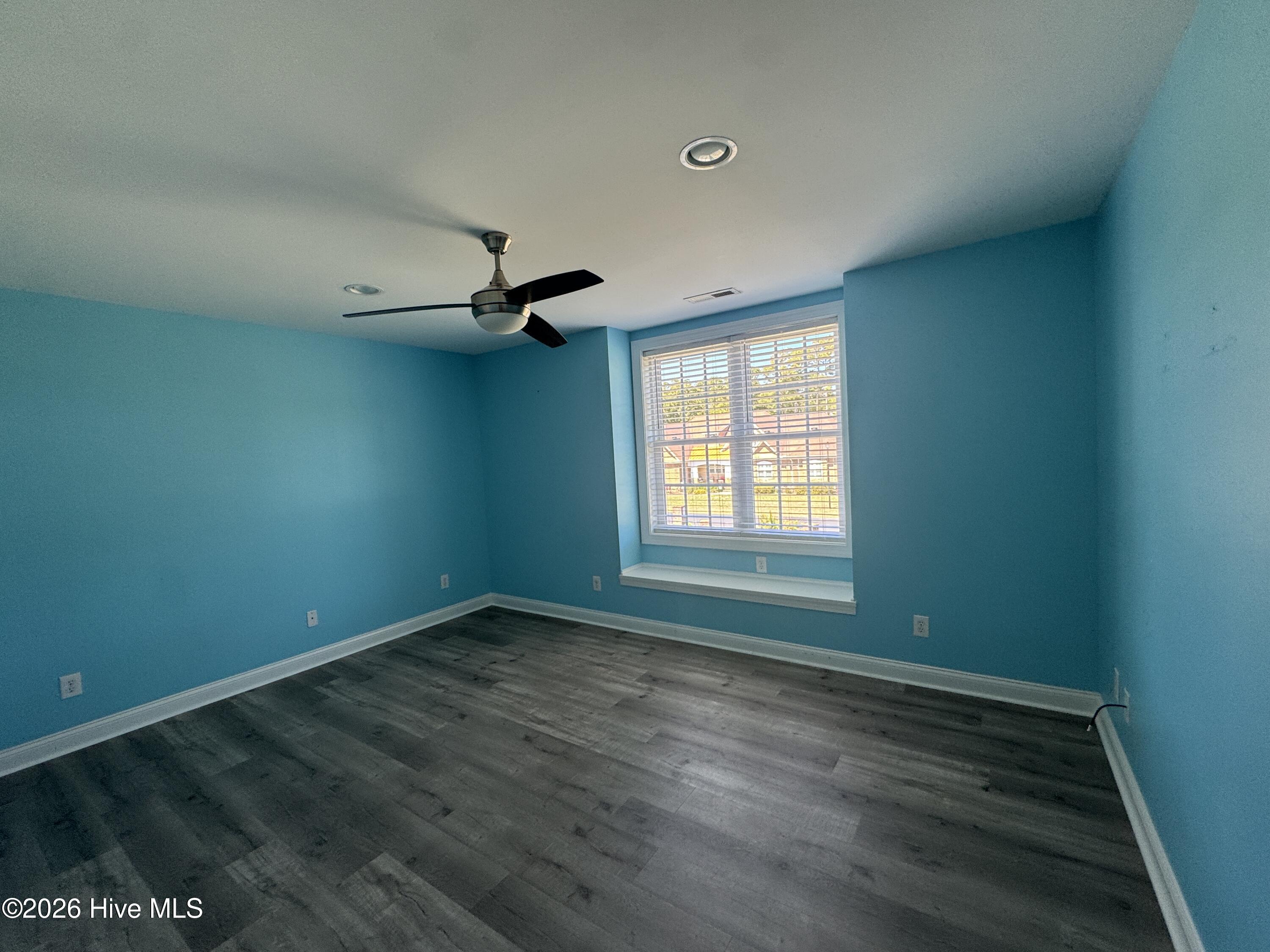 100567505 | Photo 12