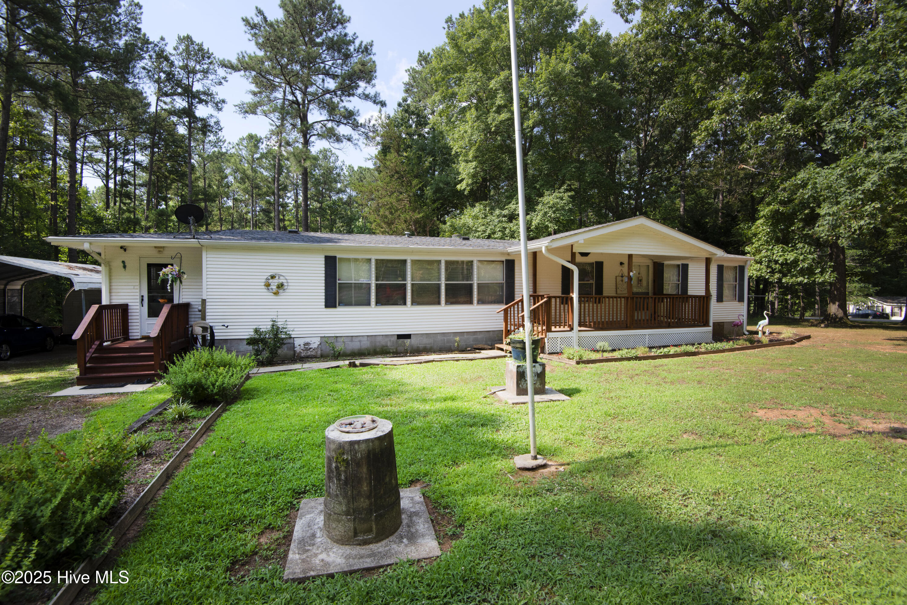 Homes for sale in Macon, NC | 369 S Holiday Dr, Macon, NC 27551 | MLS# 100516874