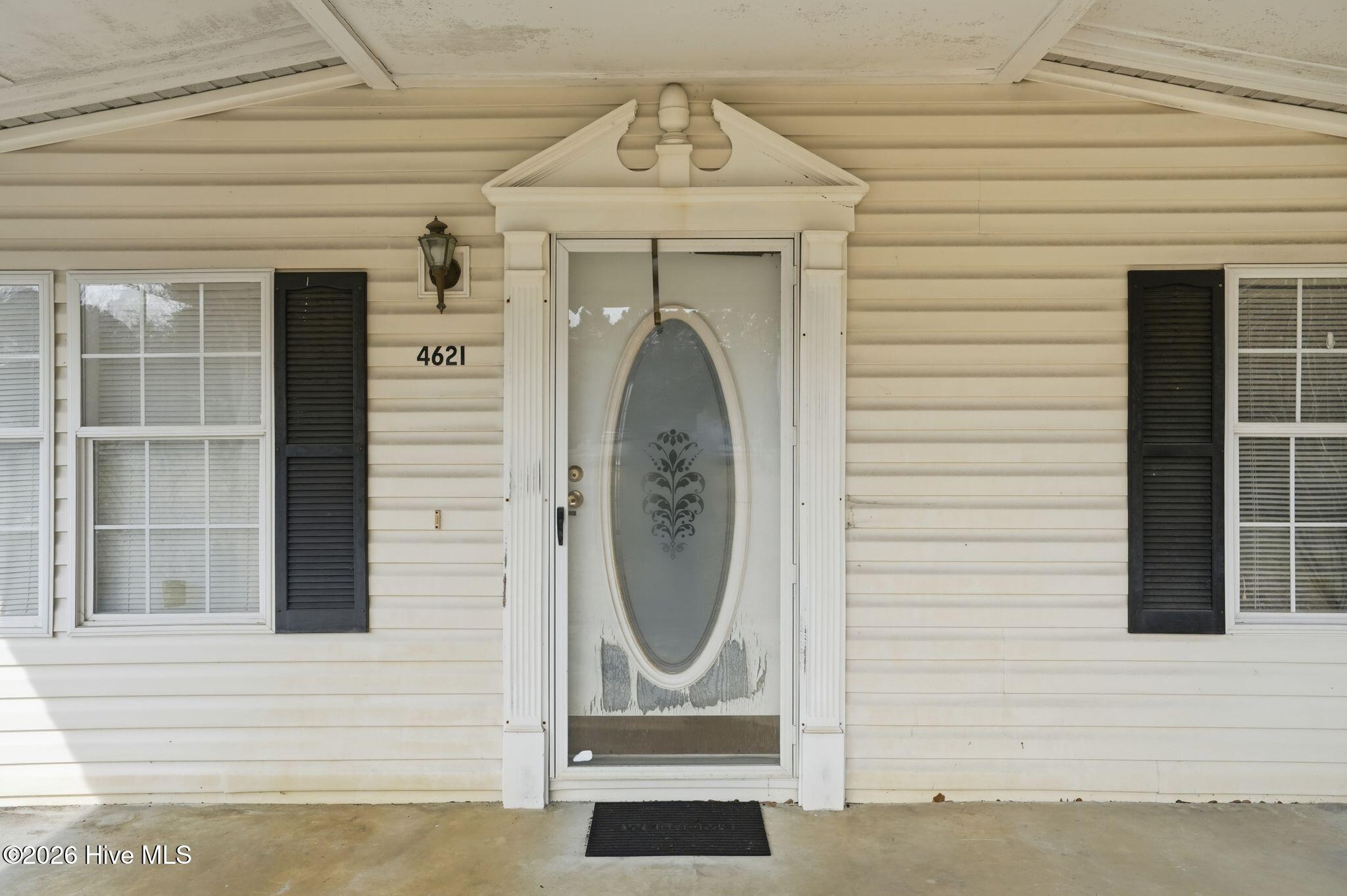 100556115 | Photo 32