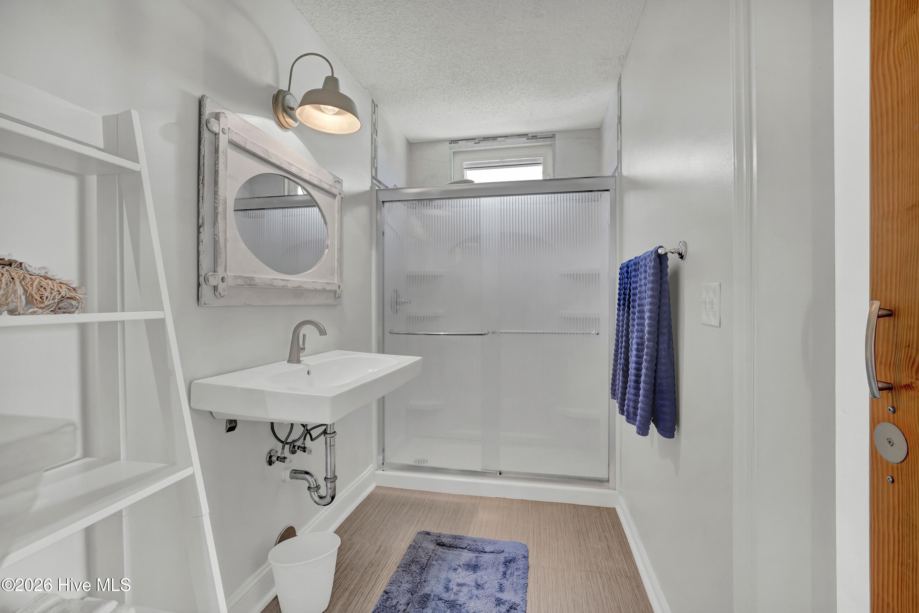 100562291 | Photo 14