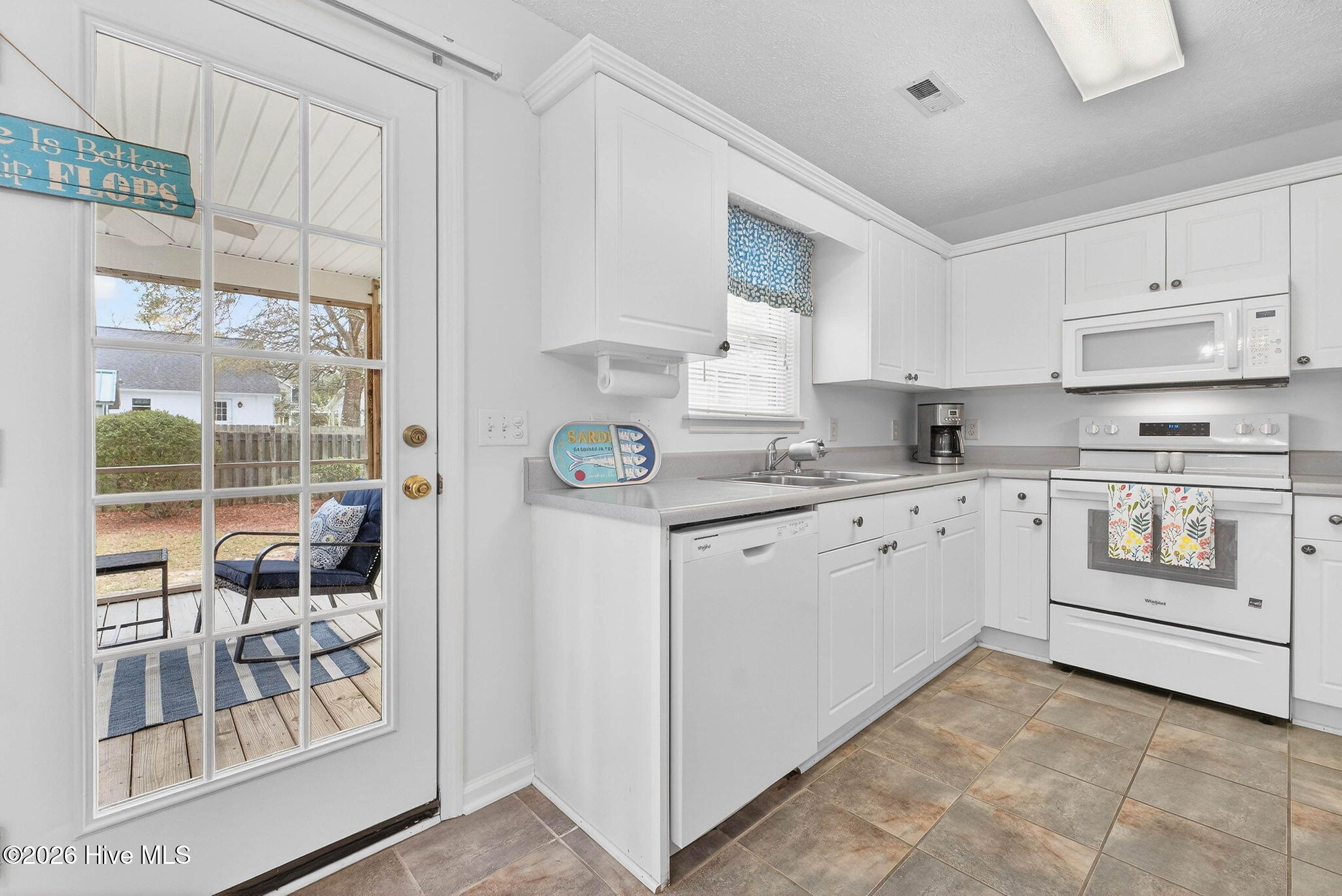 100562767 | Photo 20