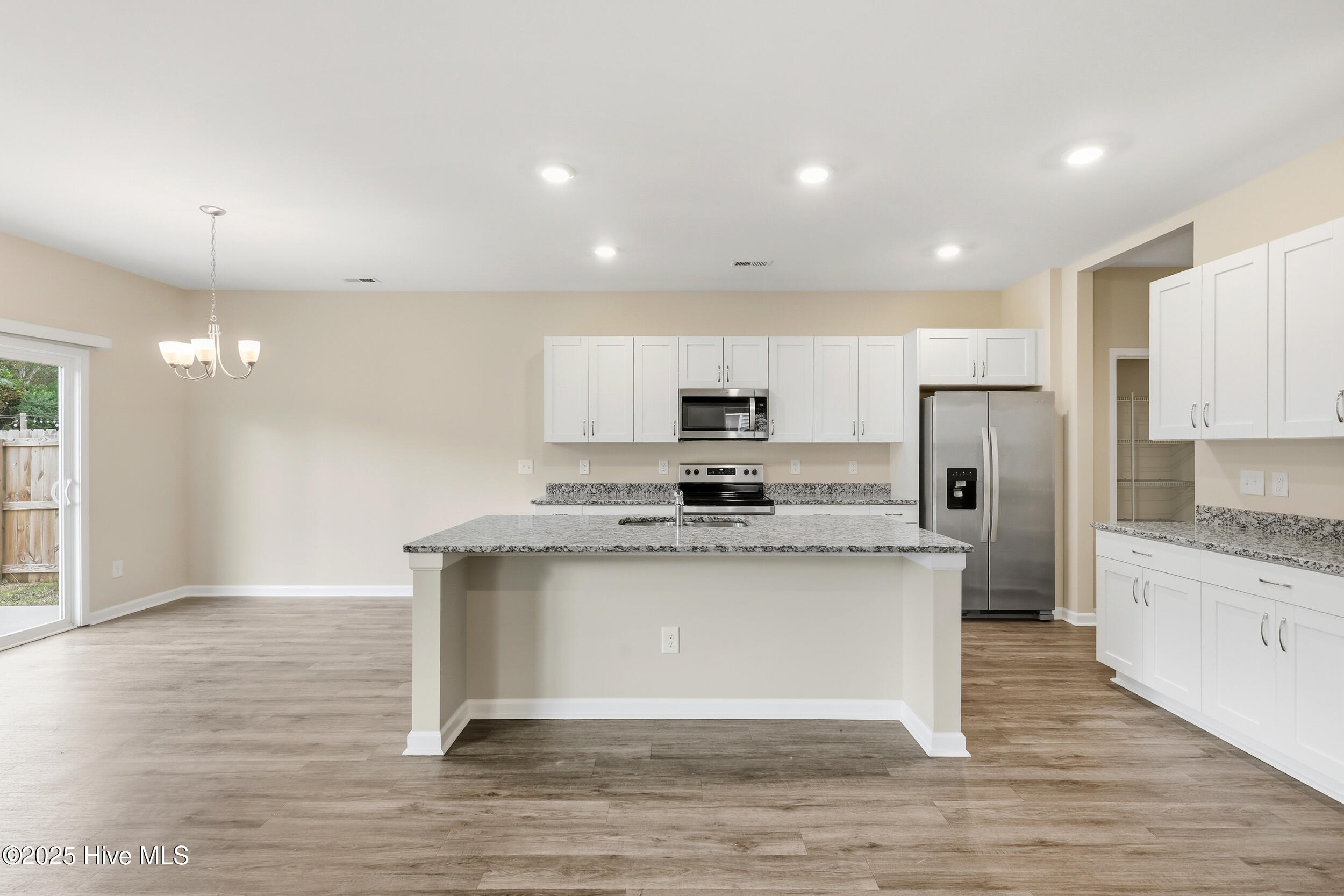 1605 Corbett Street, Wilmington, NC 28401 – photo 10: 10_img_9113