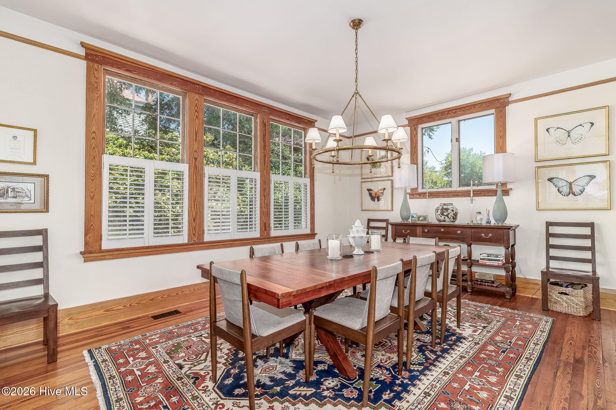 Spacious dining room