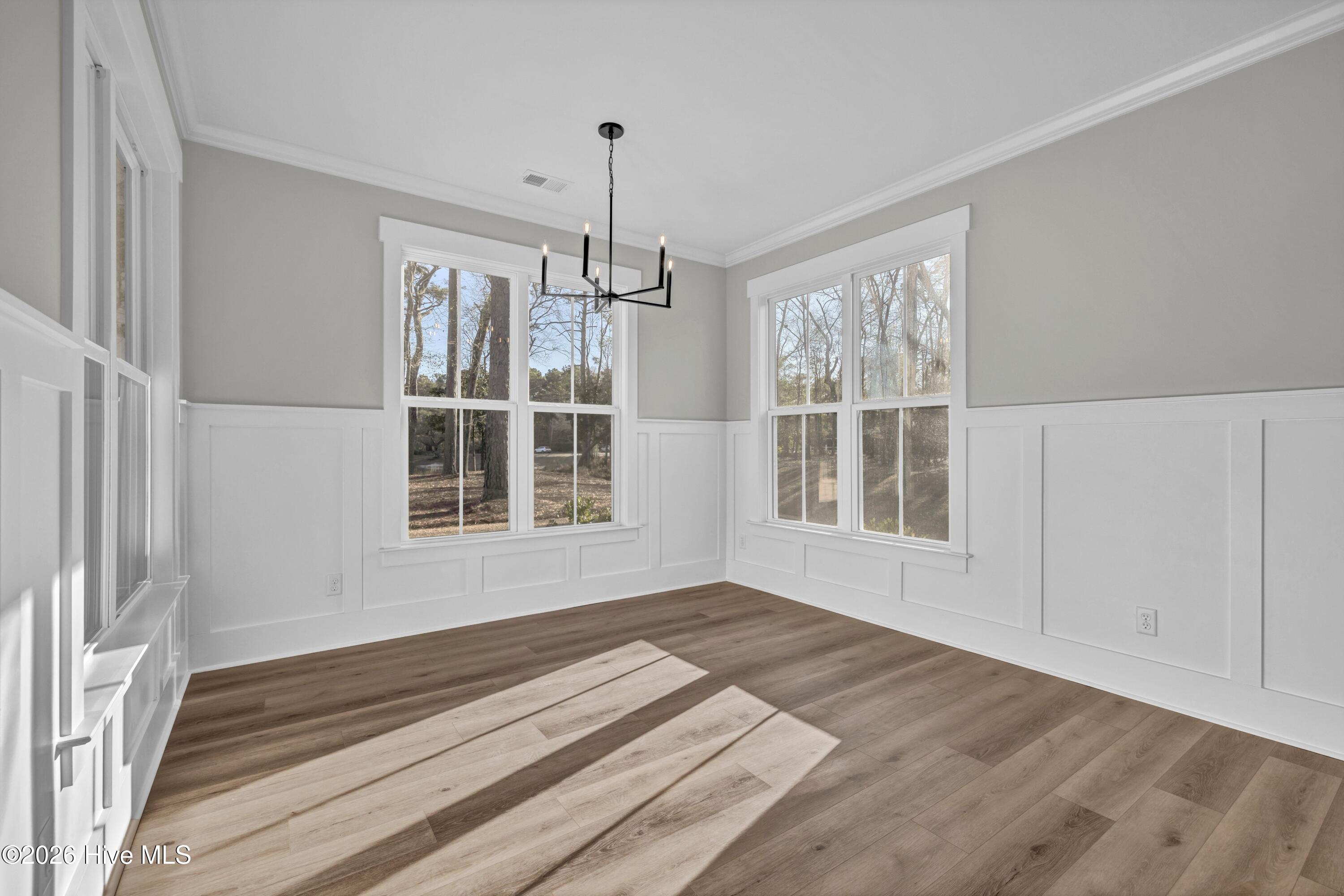 100551987 | Photo 14