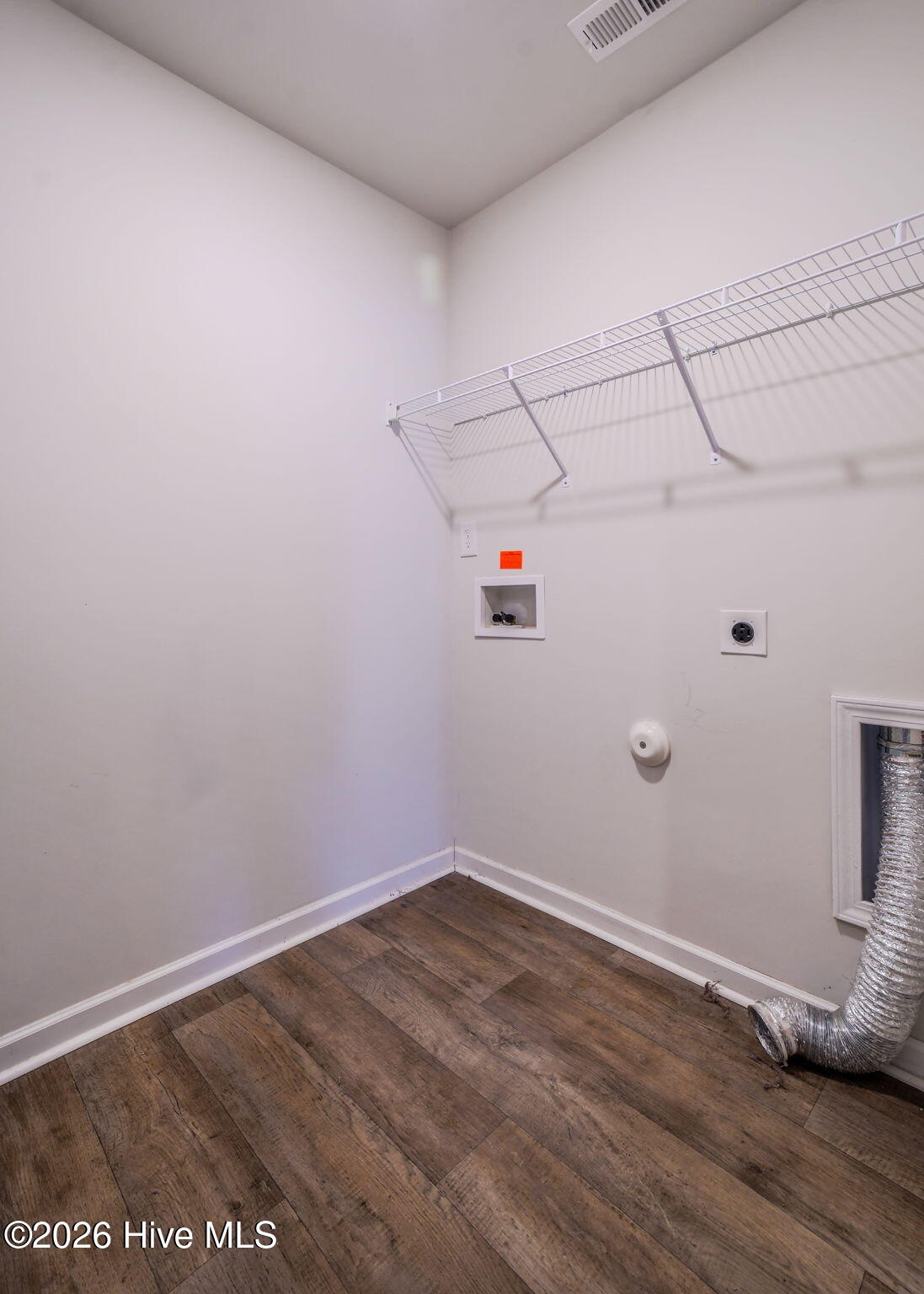 100552347 | Photo 22