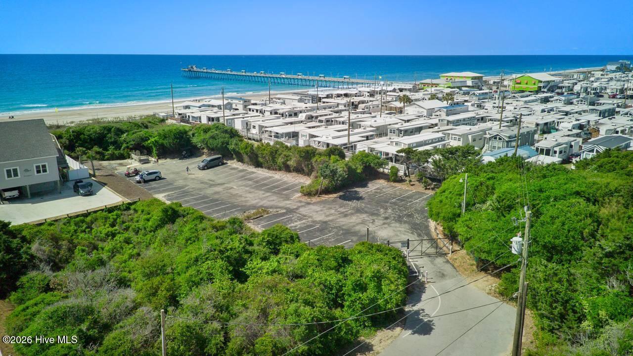 100565691 | Photo 80