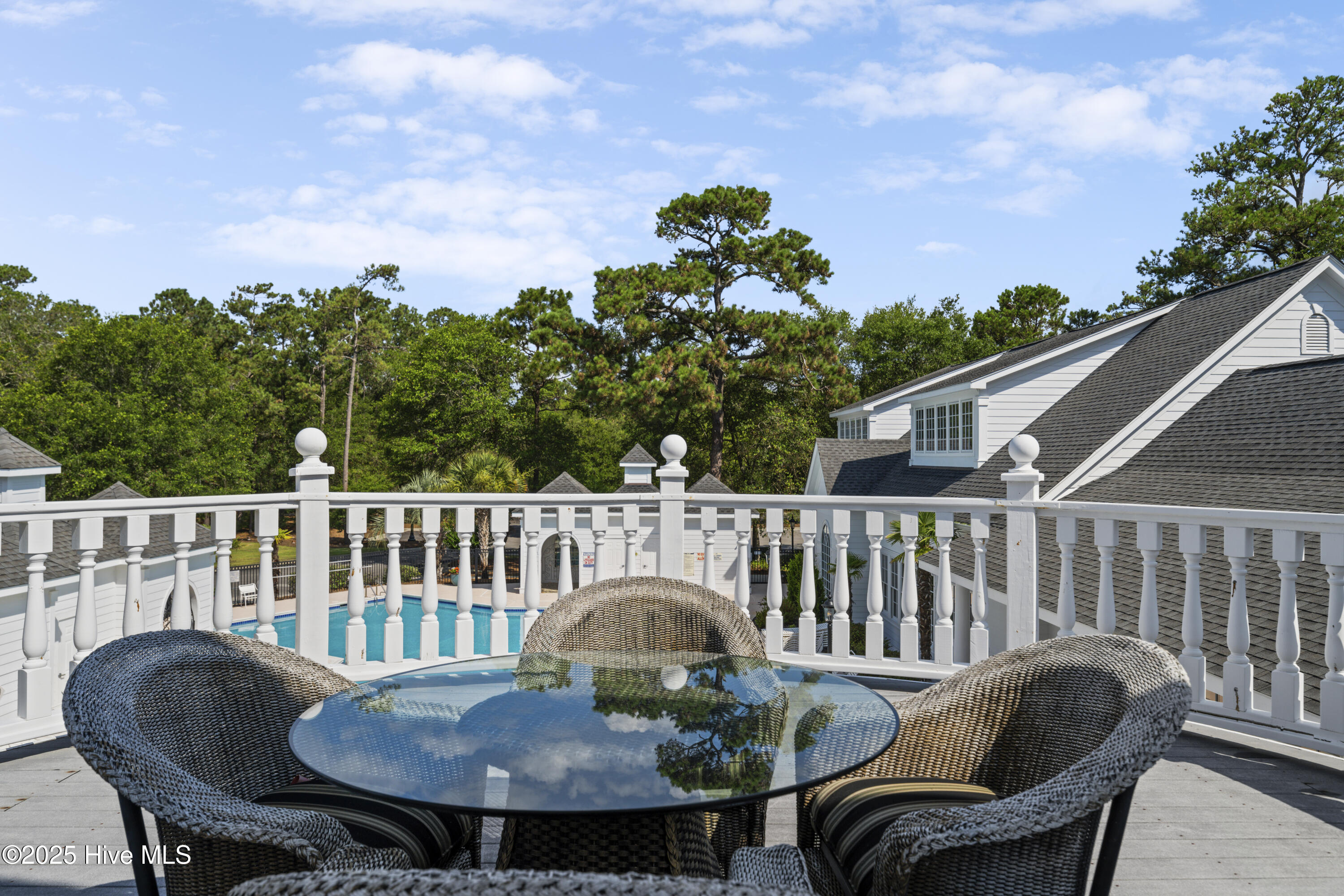 100493964 | Photo 18