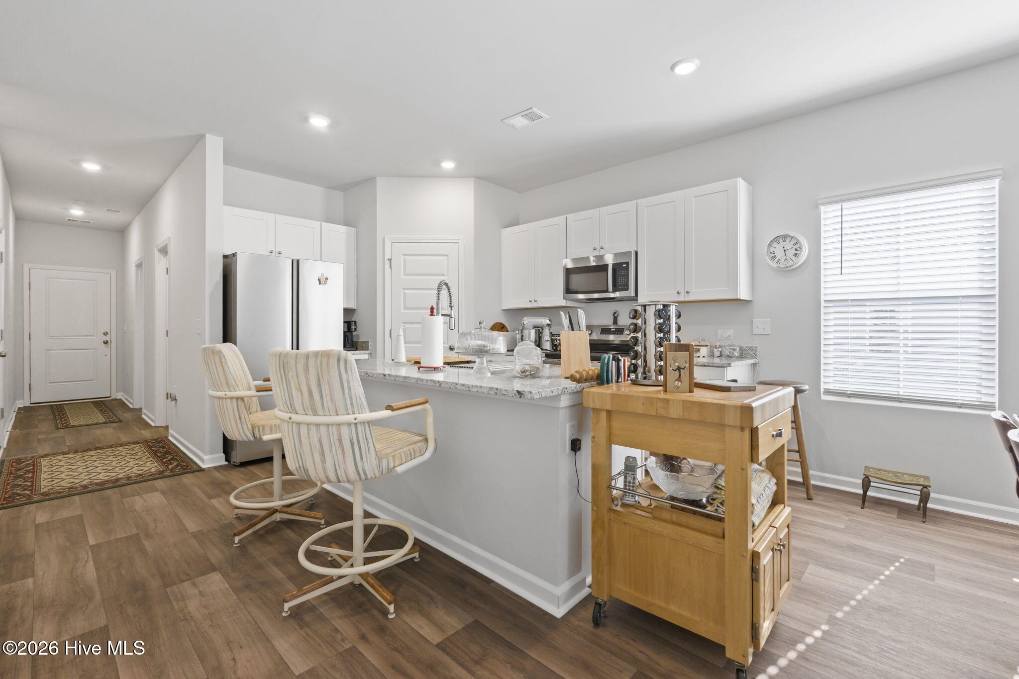 100553971 | Photo 15