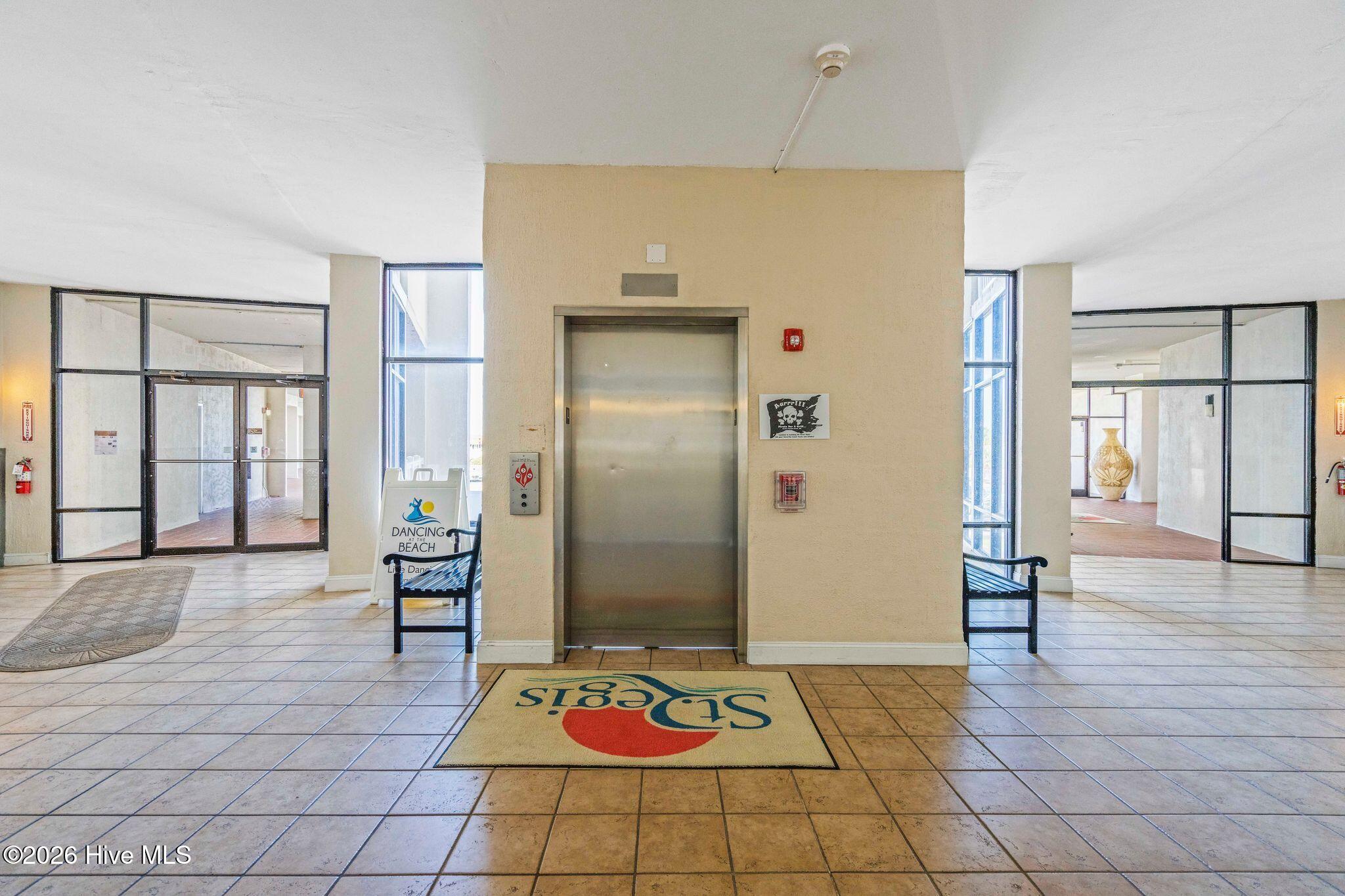 100564198 | Photo 38