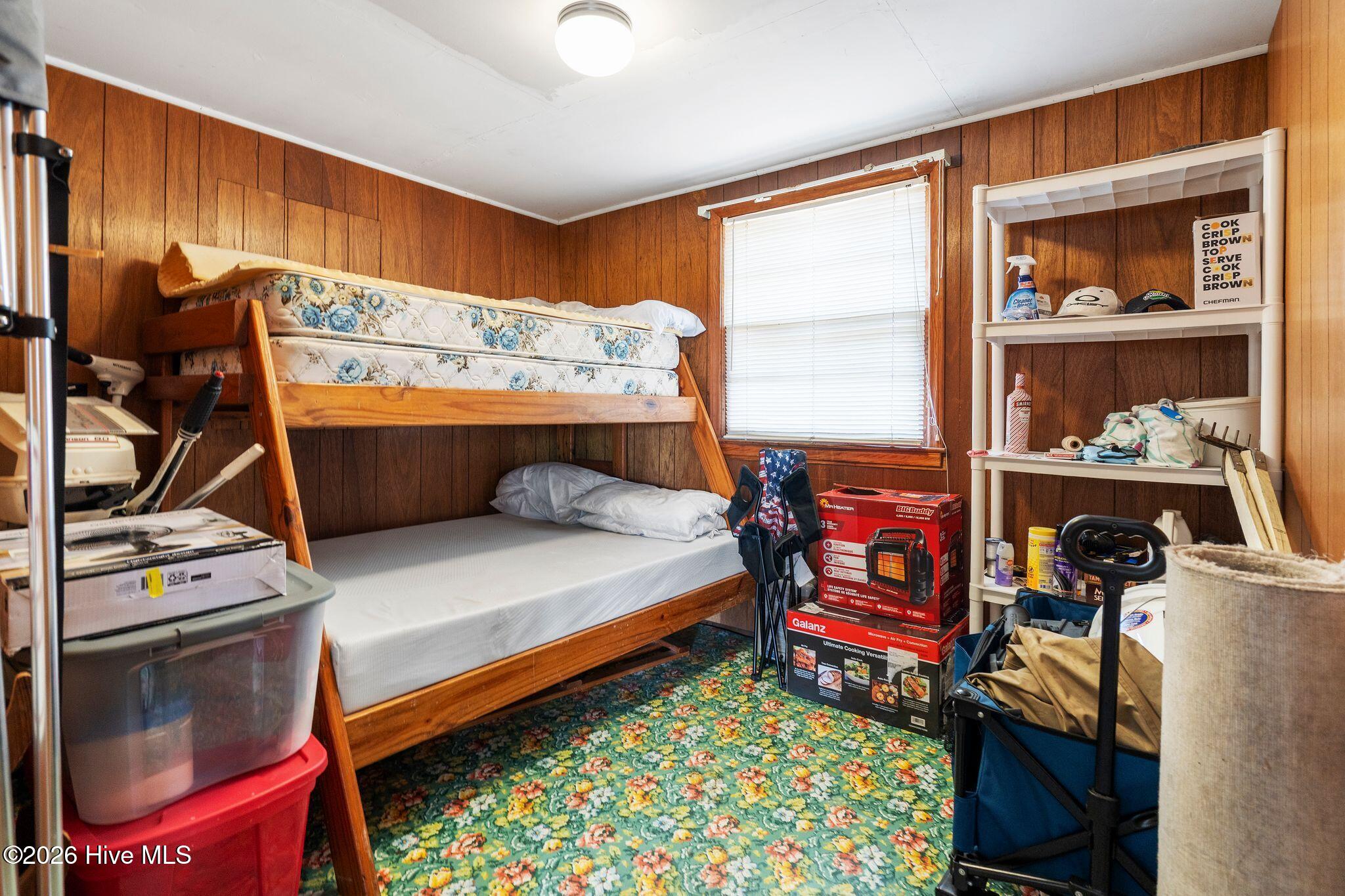 100560108 | Photo 11